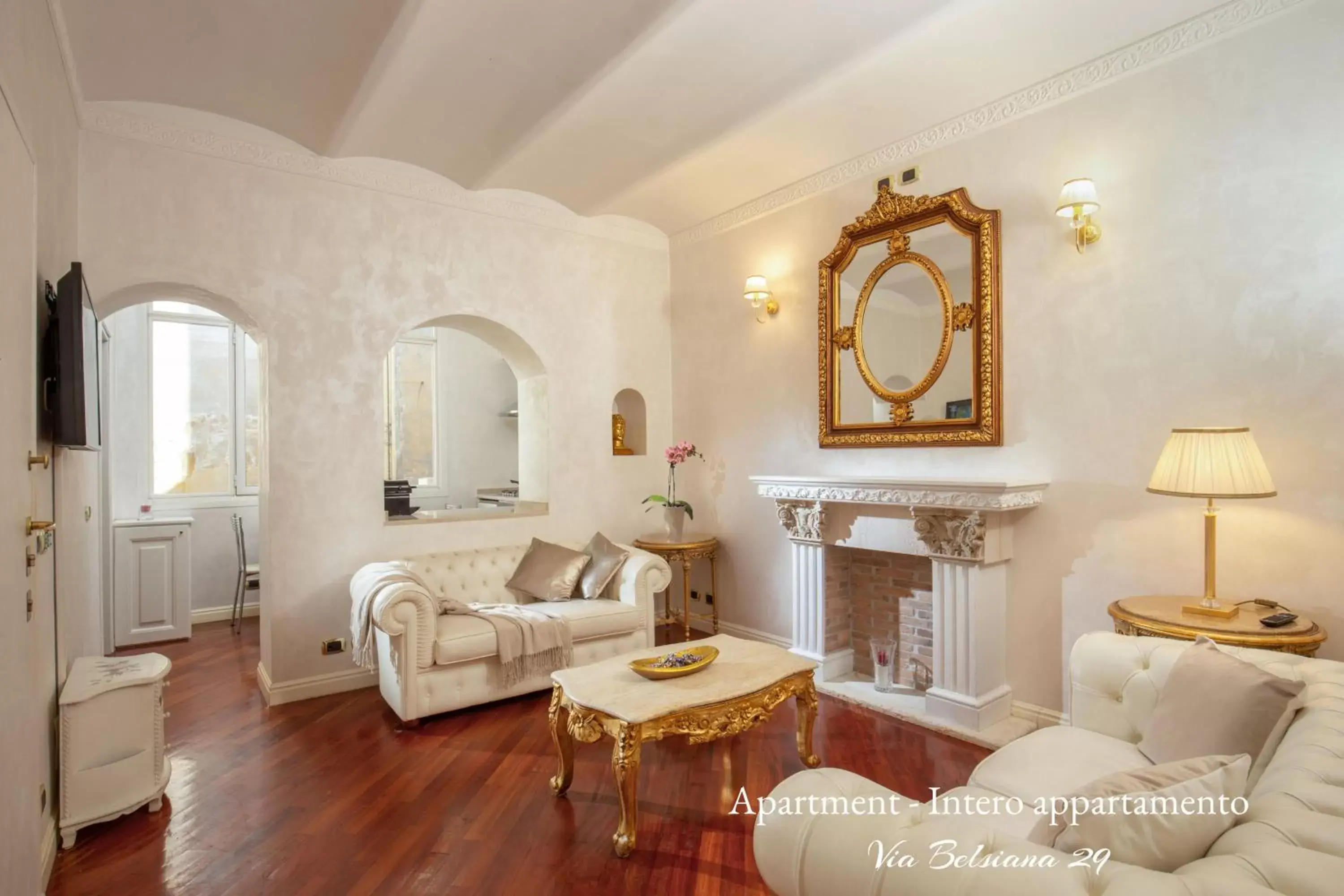 Deluxe Apartment in Condotti Boutique Hotel Deluxe Apartment in Condotti Boutique Hotel