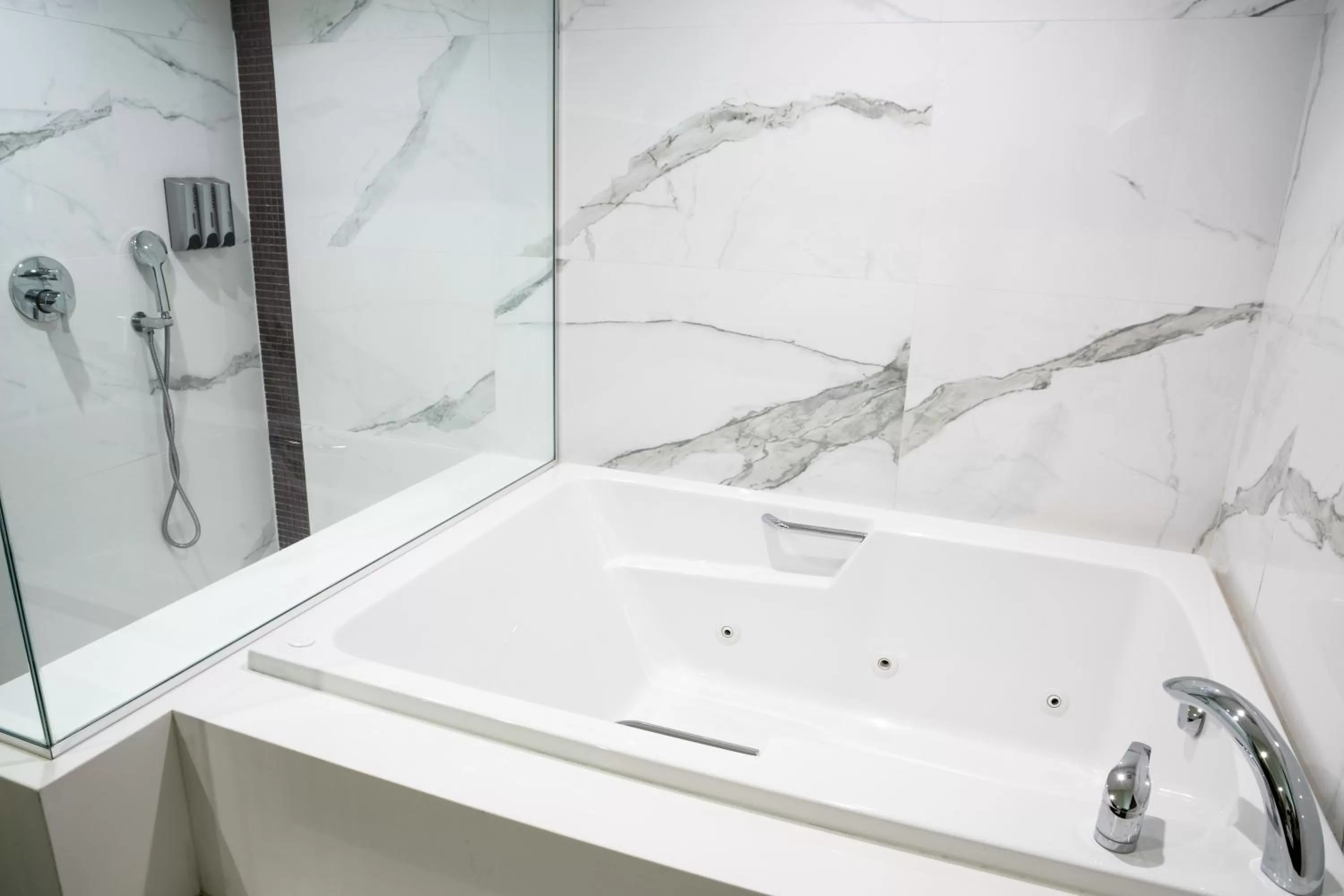 Spa and wellness centre/facilities in Hotel Xilo Glendale