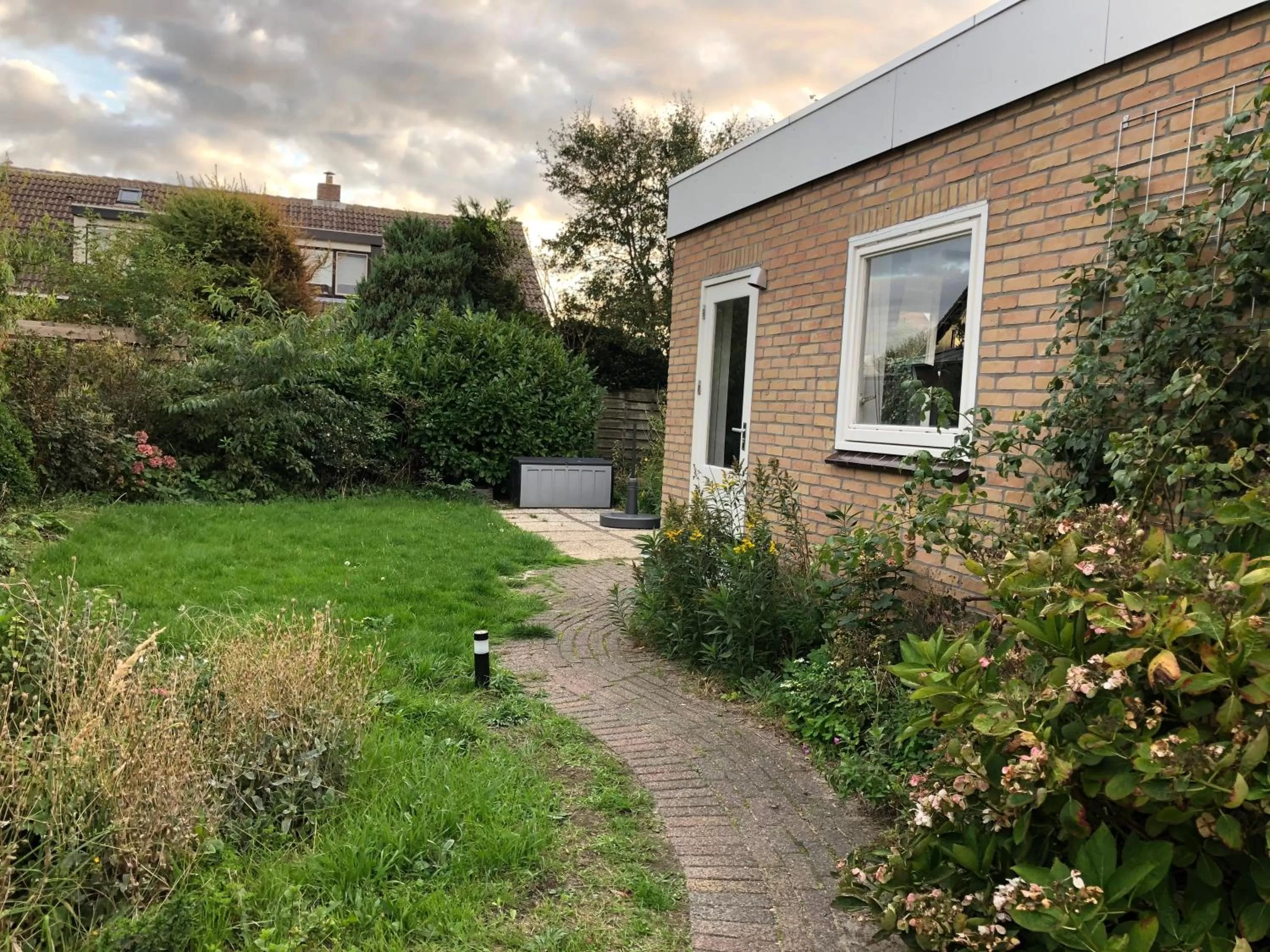 Property building in De Zwarte Ruiter