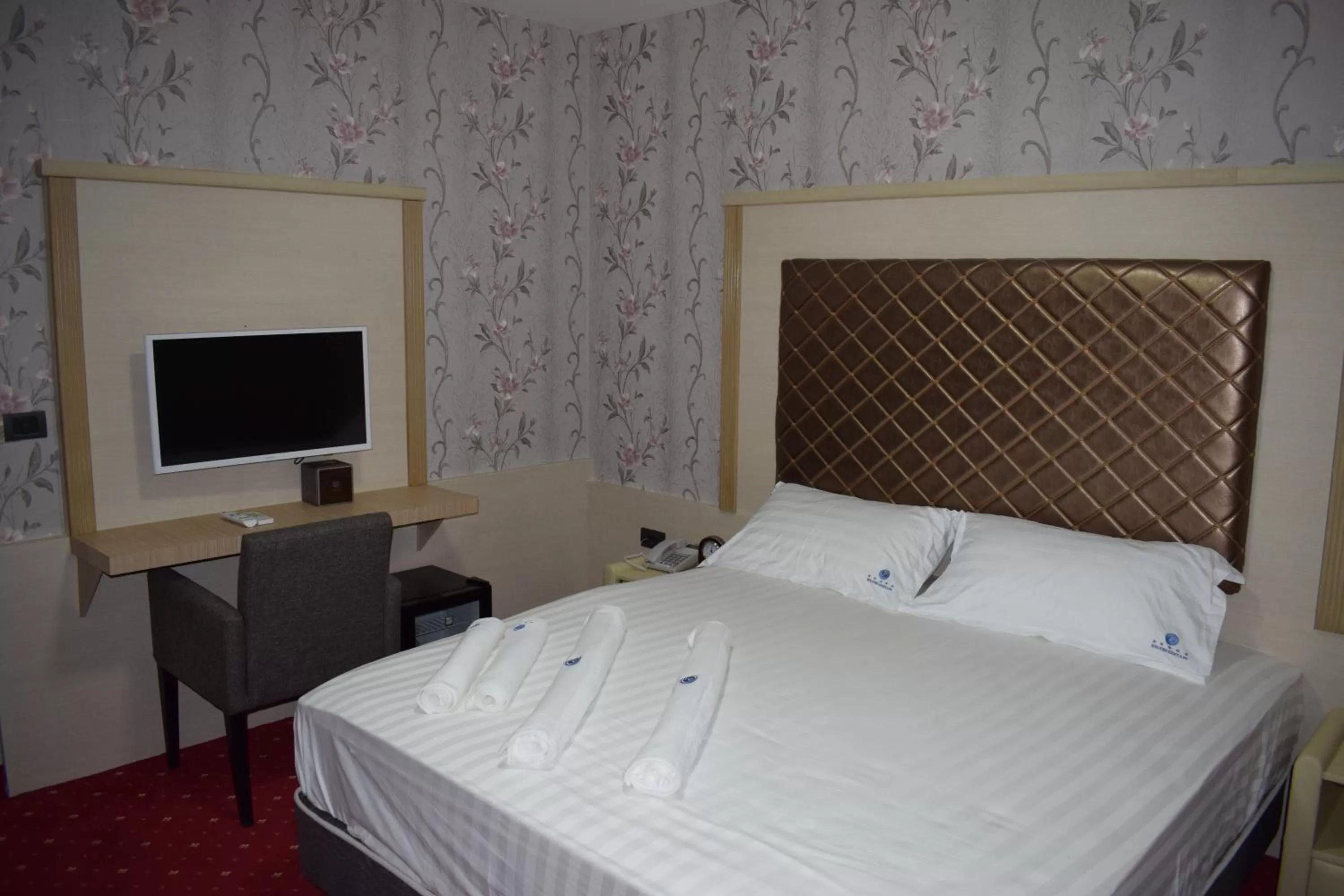 Bedroom, Bed in Petriti & Spa