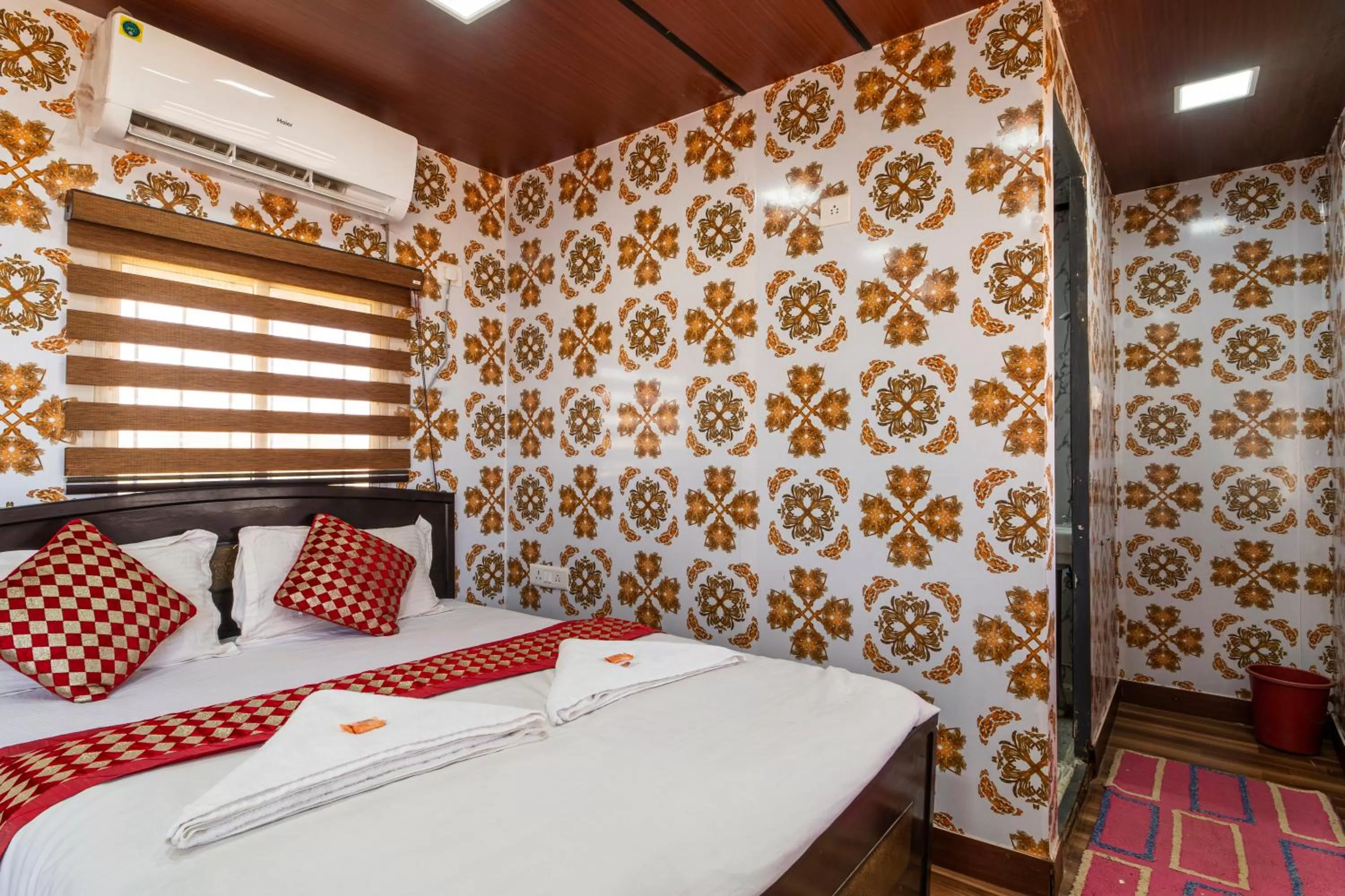 Bed in Bhati Desert Camp Sam