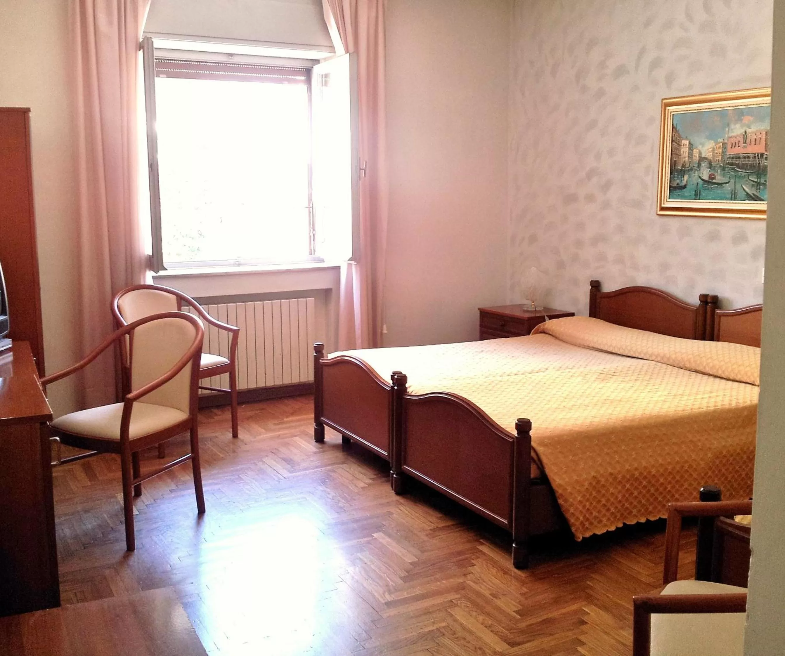 Day, Bed in San Gabriele