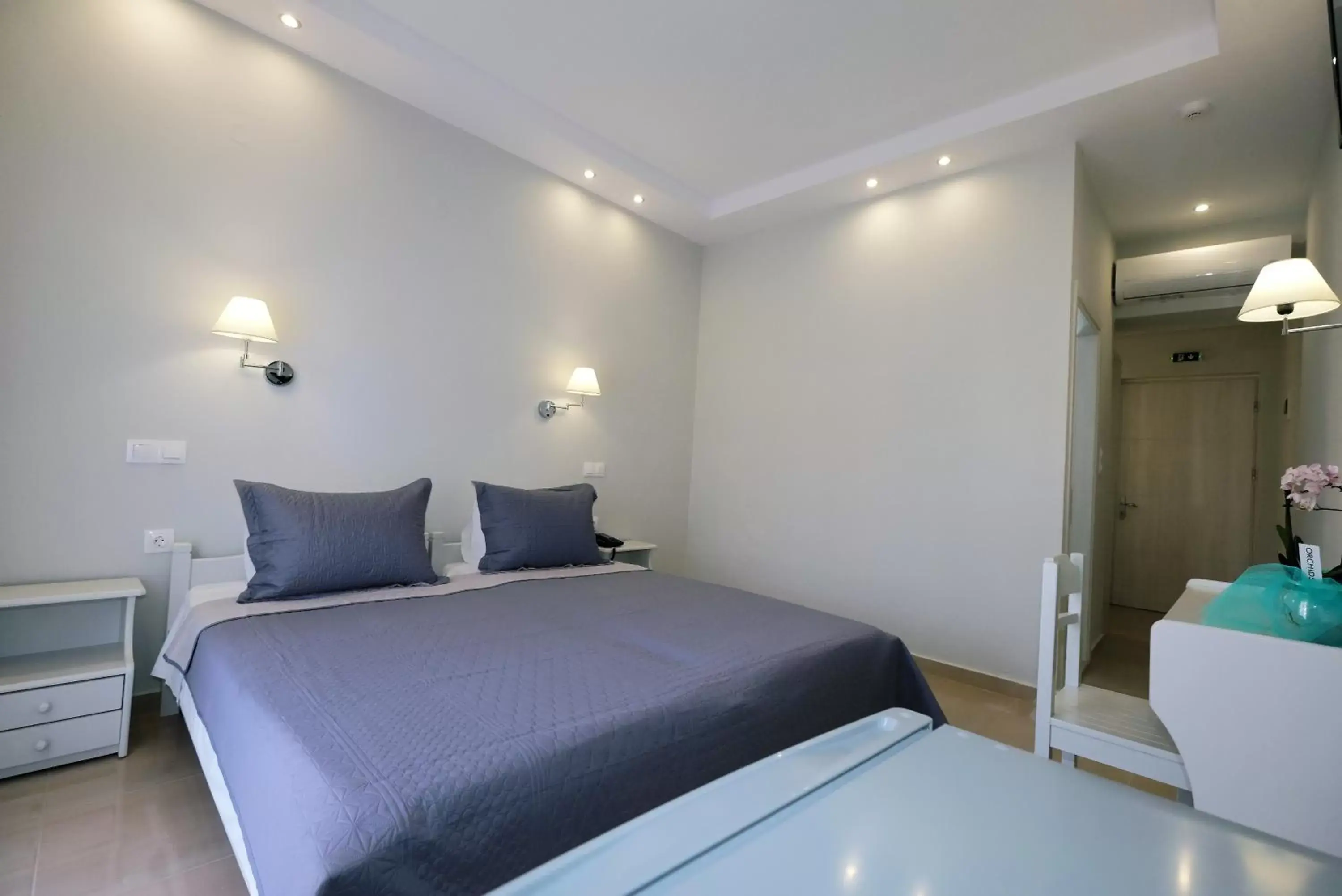 Twin Room with City View in Limnia Gi Twin Room with City View in Limnia Gi