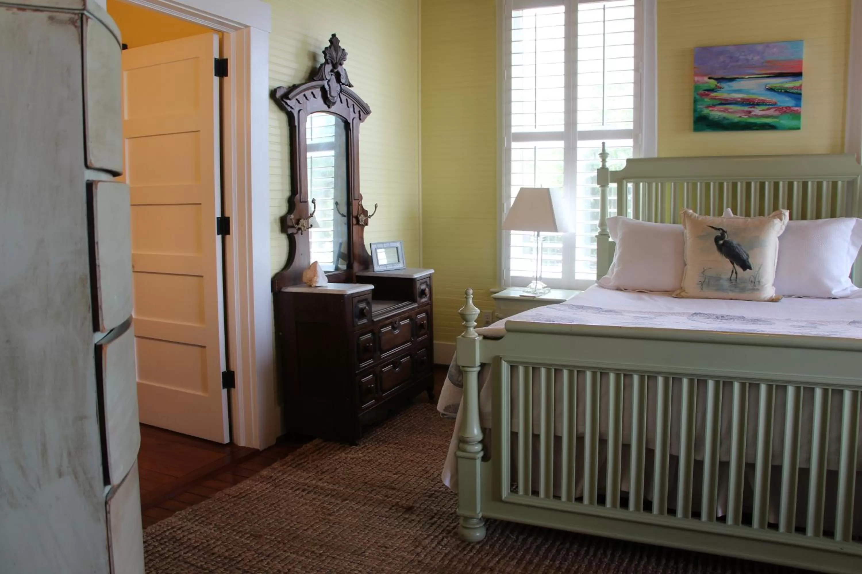 Photo of the whole room, Bed in Beachview Inn and Spa
