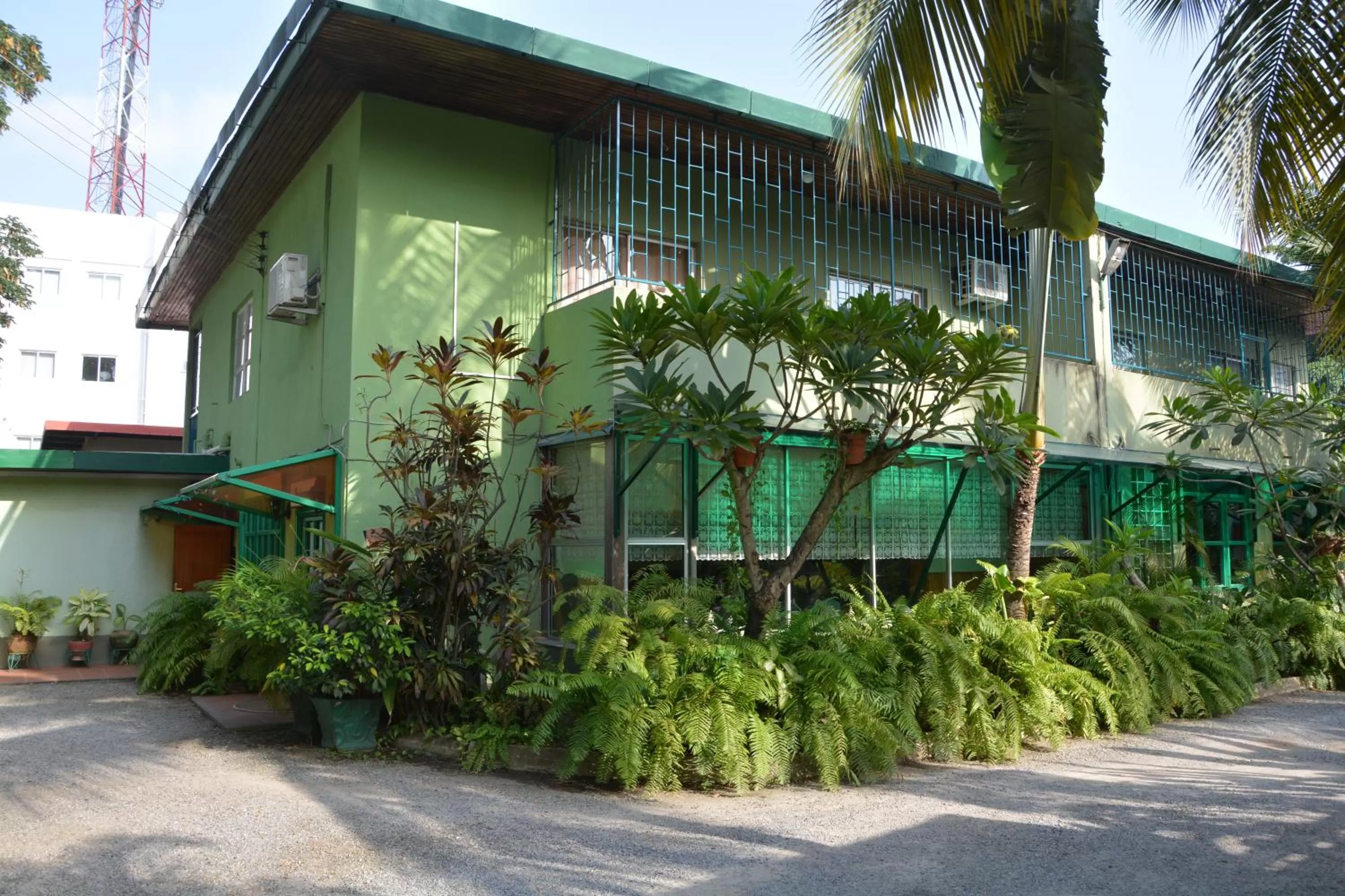 Facade/entrance in Manuela Residence
