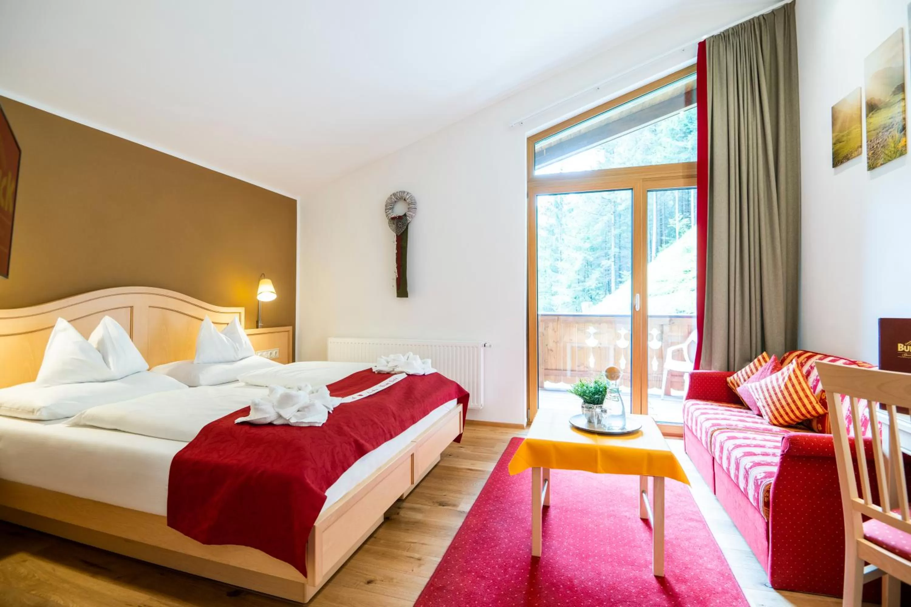 Bed in Hotel-Restaurant Burgblick