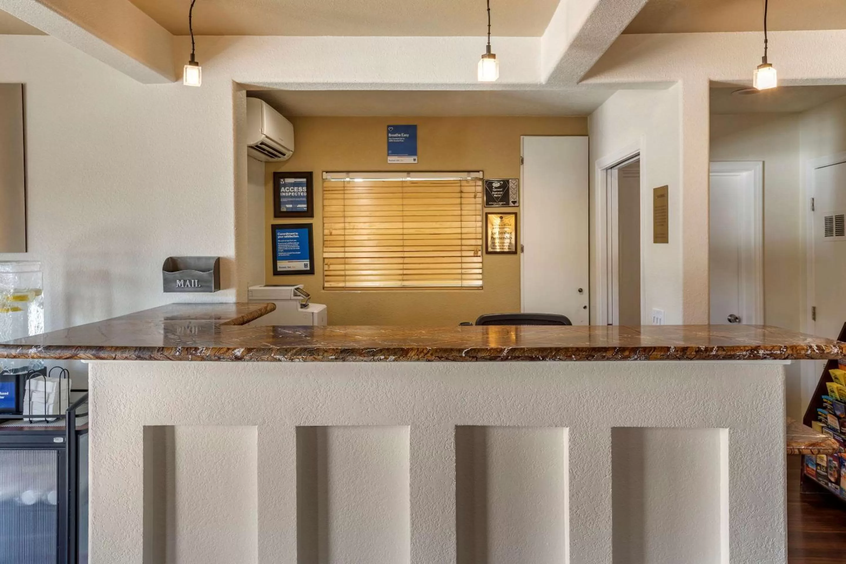 Lobby or reception in Comfort Inn Bishop