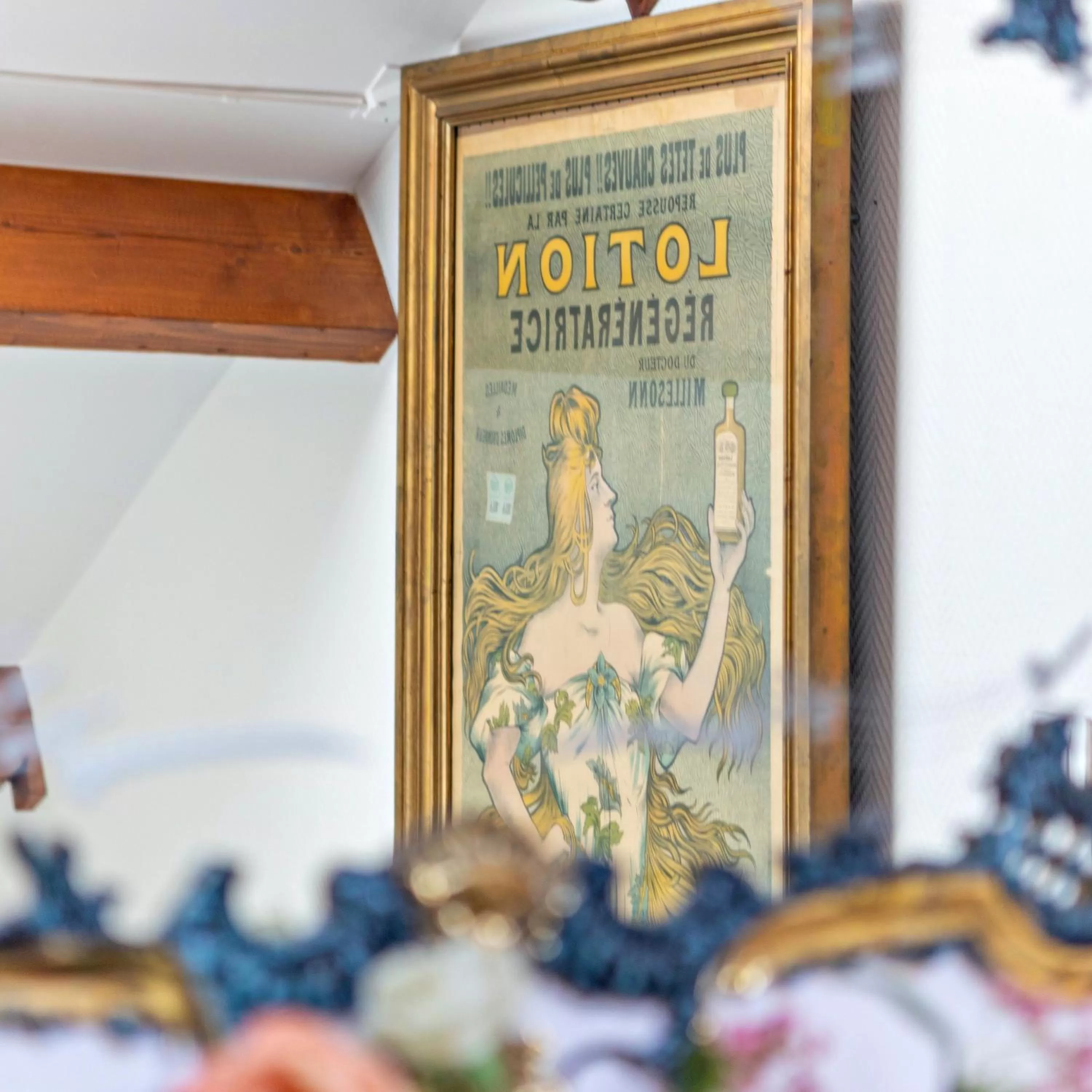 Property building in Le Château de Mei Lese