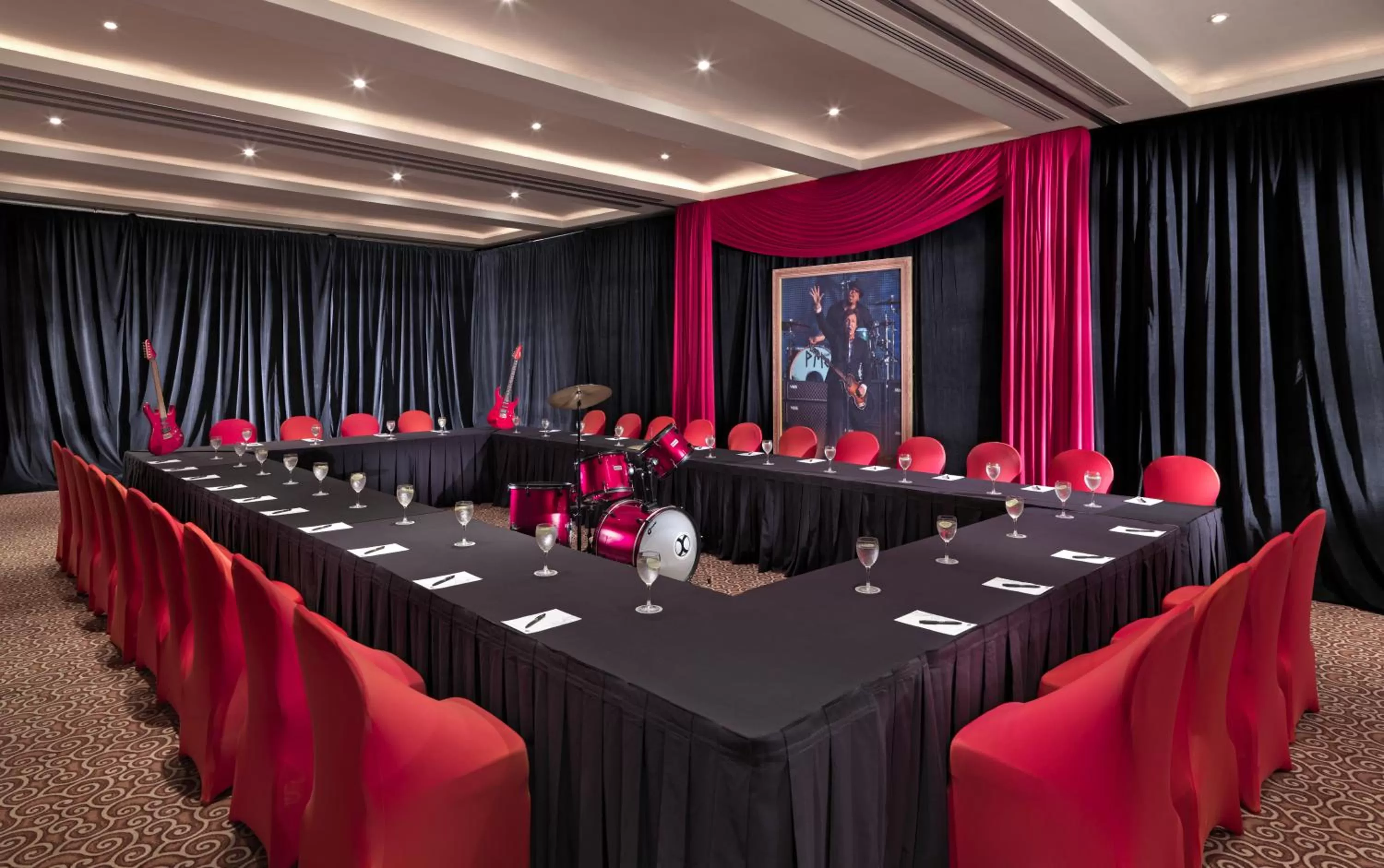 Business facilities in Hard Rock Hotel Cancun - All Inclusive