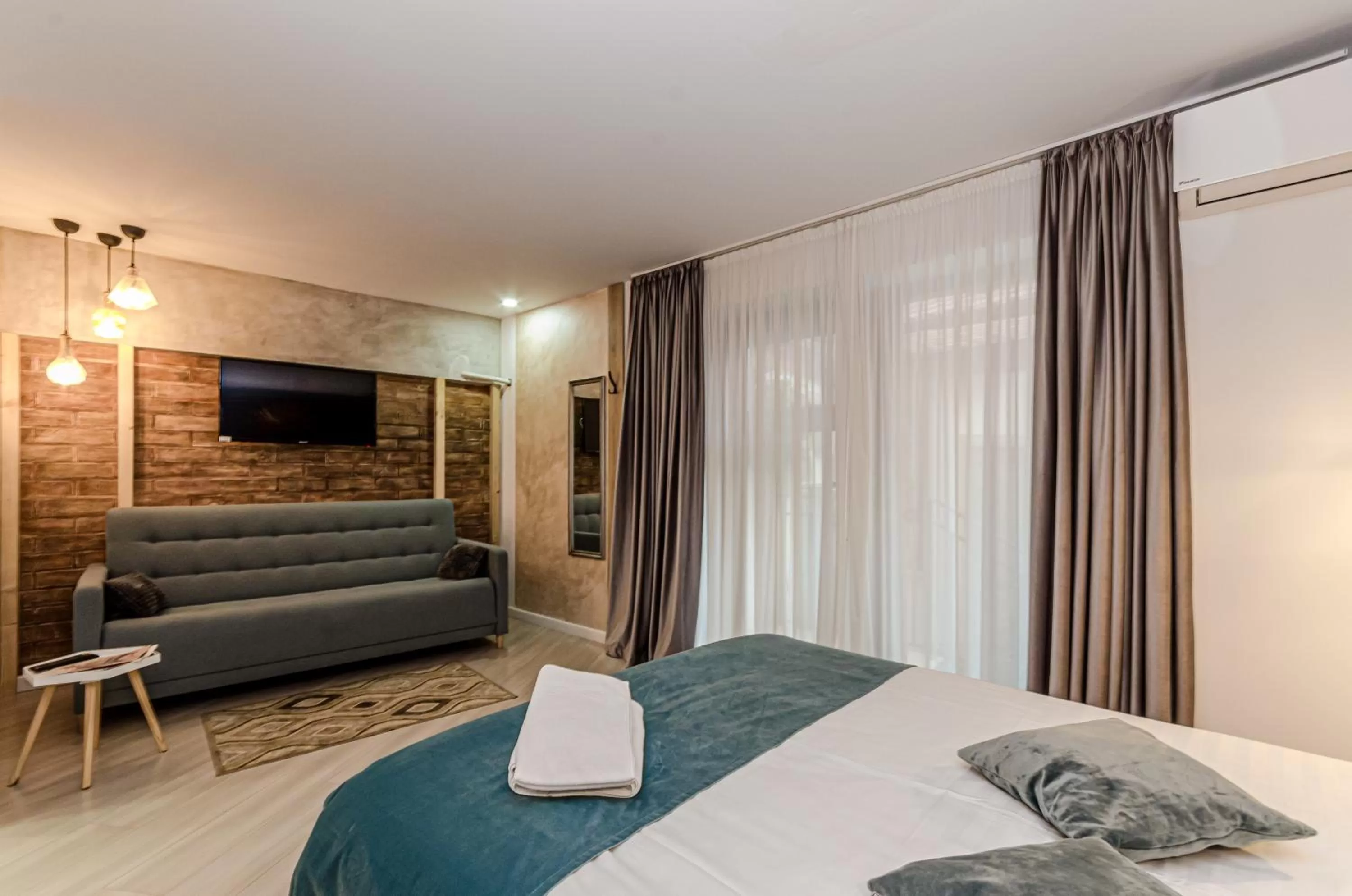 TV and multimedia, Bed in Lumiere House Sibiu