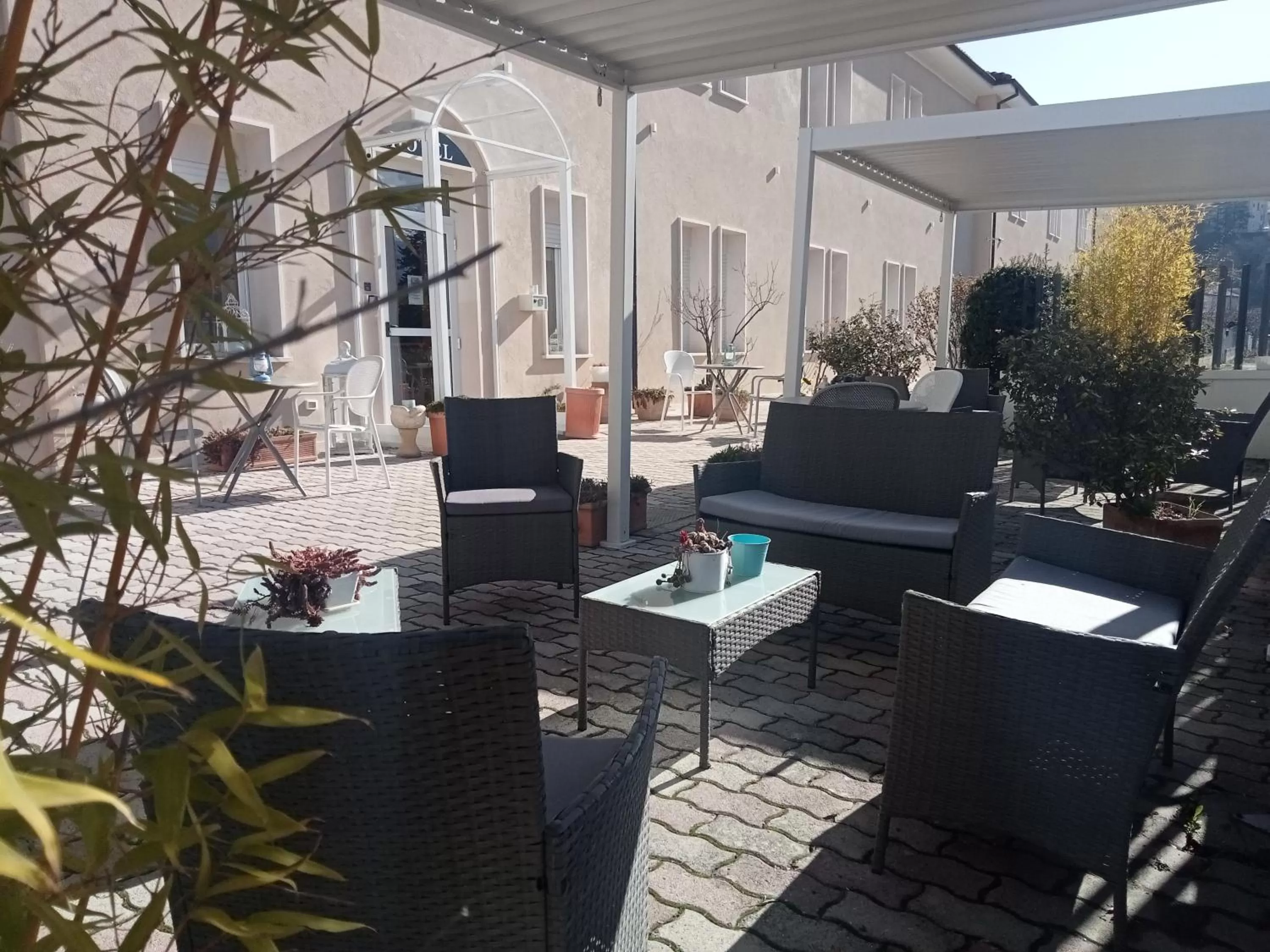 Patio in Hotel Porta Rivera