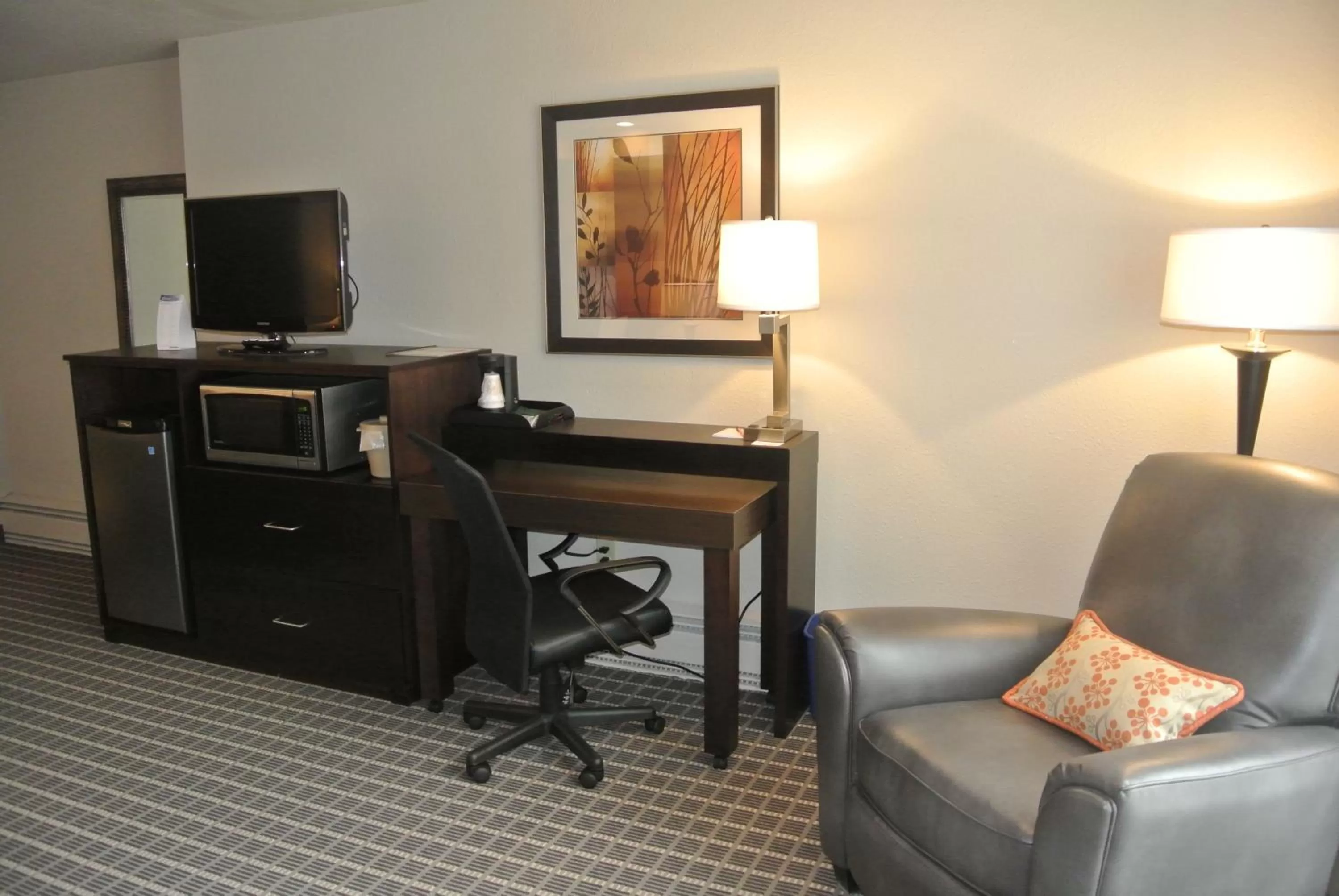 TV and multimedia in Aspen Select