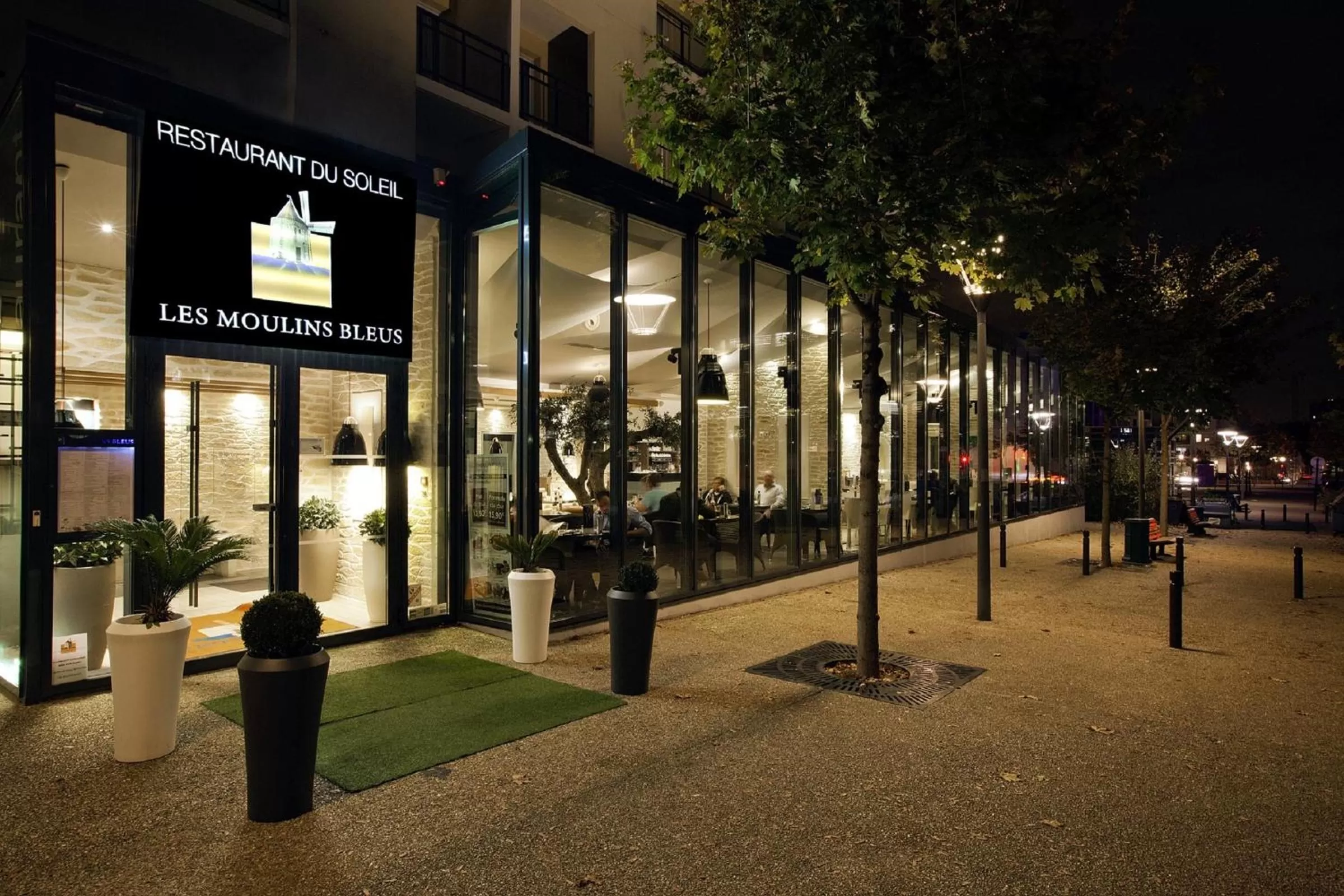 Facade/entrance in Residhome Paris-Massy