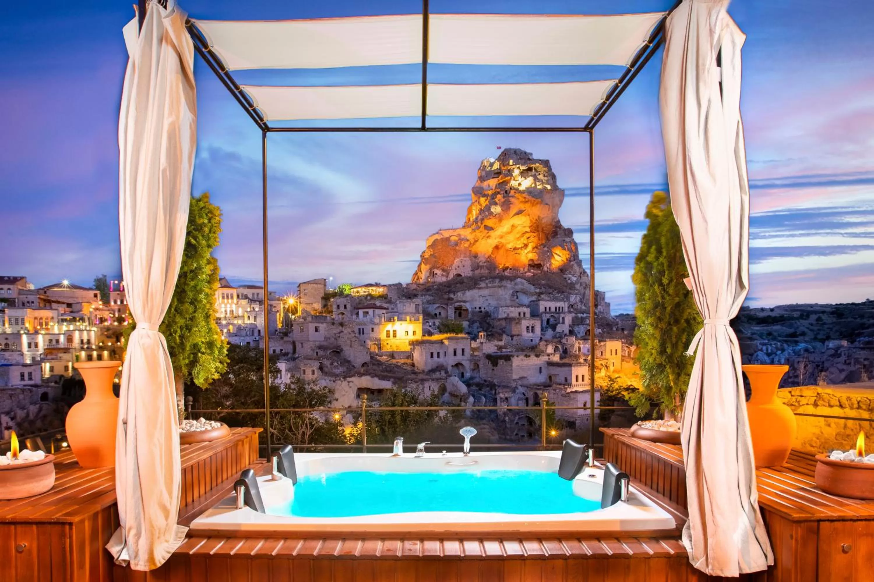 Cappa Via Cave Hotel