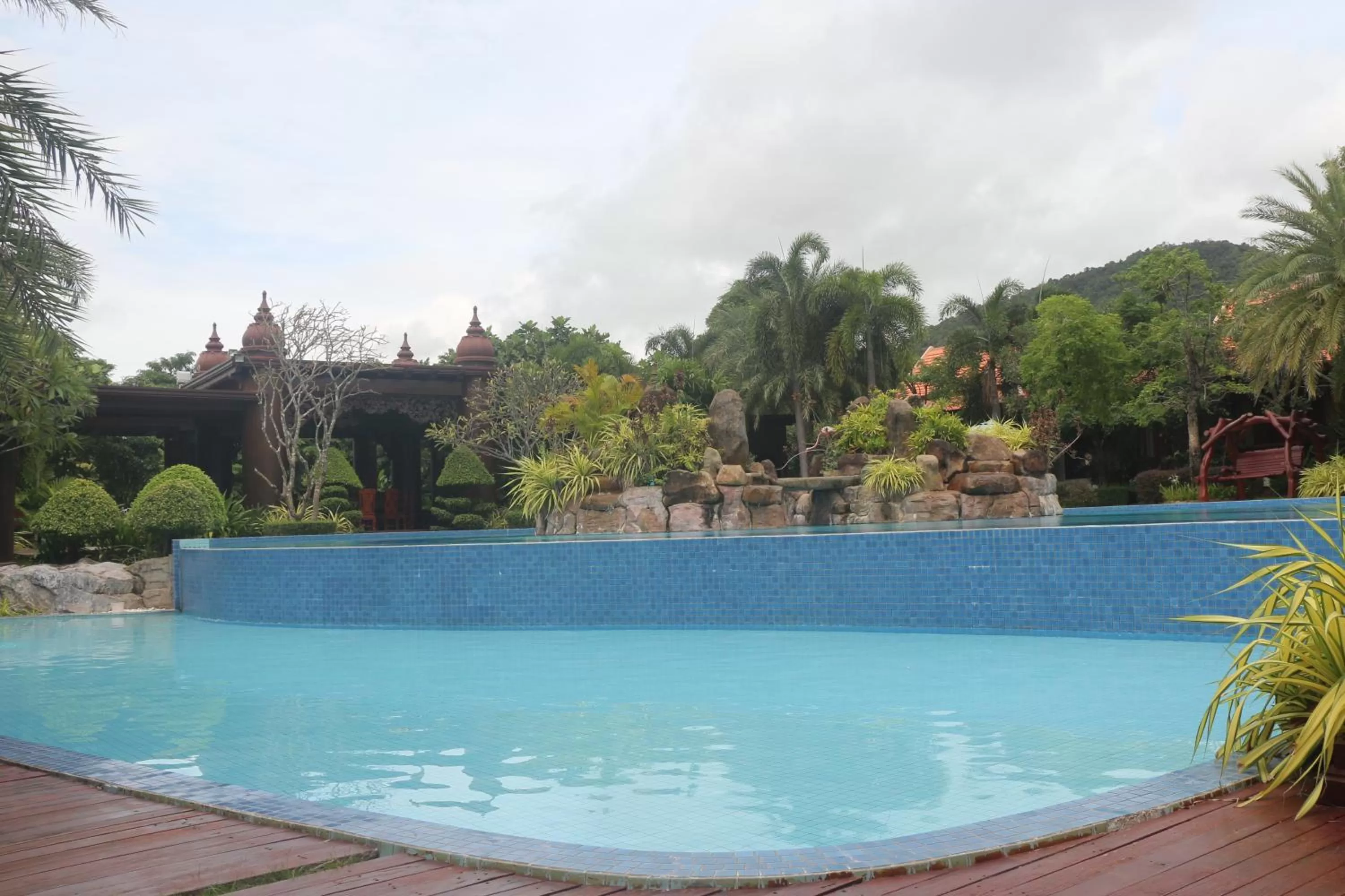 Swimming Pool in Try Palace Resort-Kep