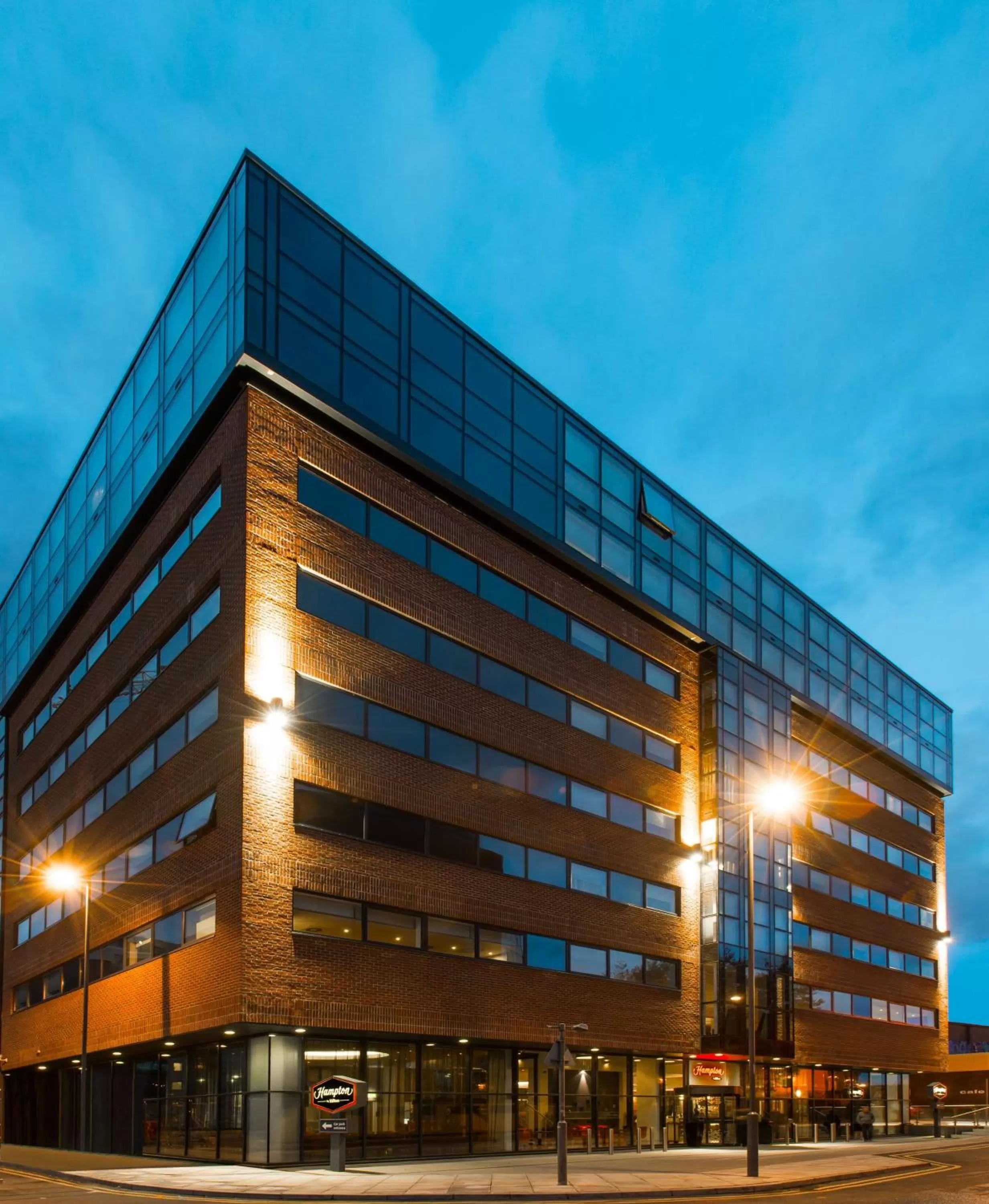 Property building in Hampton By Hilton Liverpool City Centre