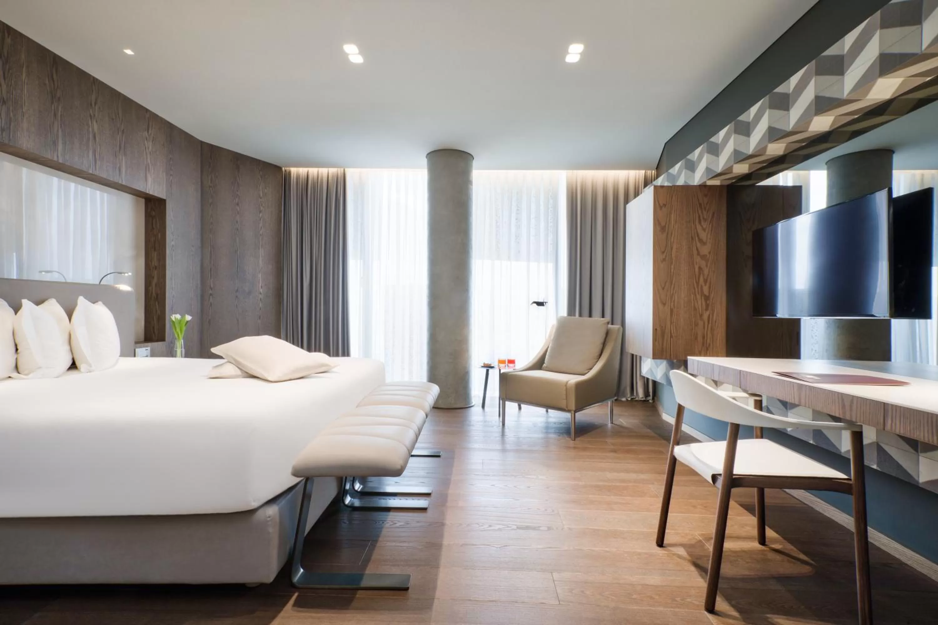 Photo of the whole room, Bed in Maritim Hotel Plaza Tirana