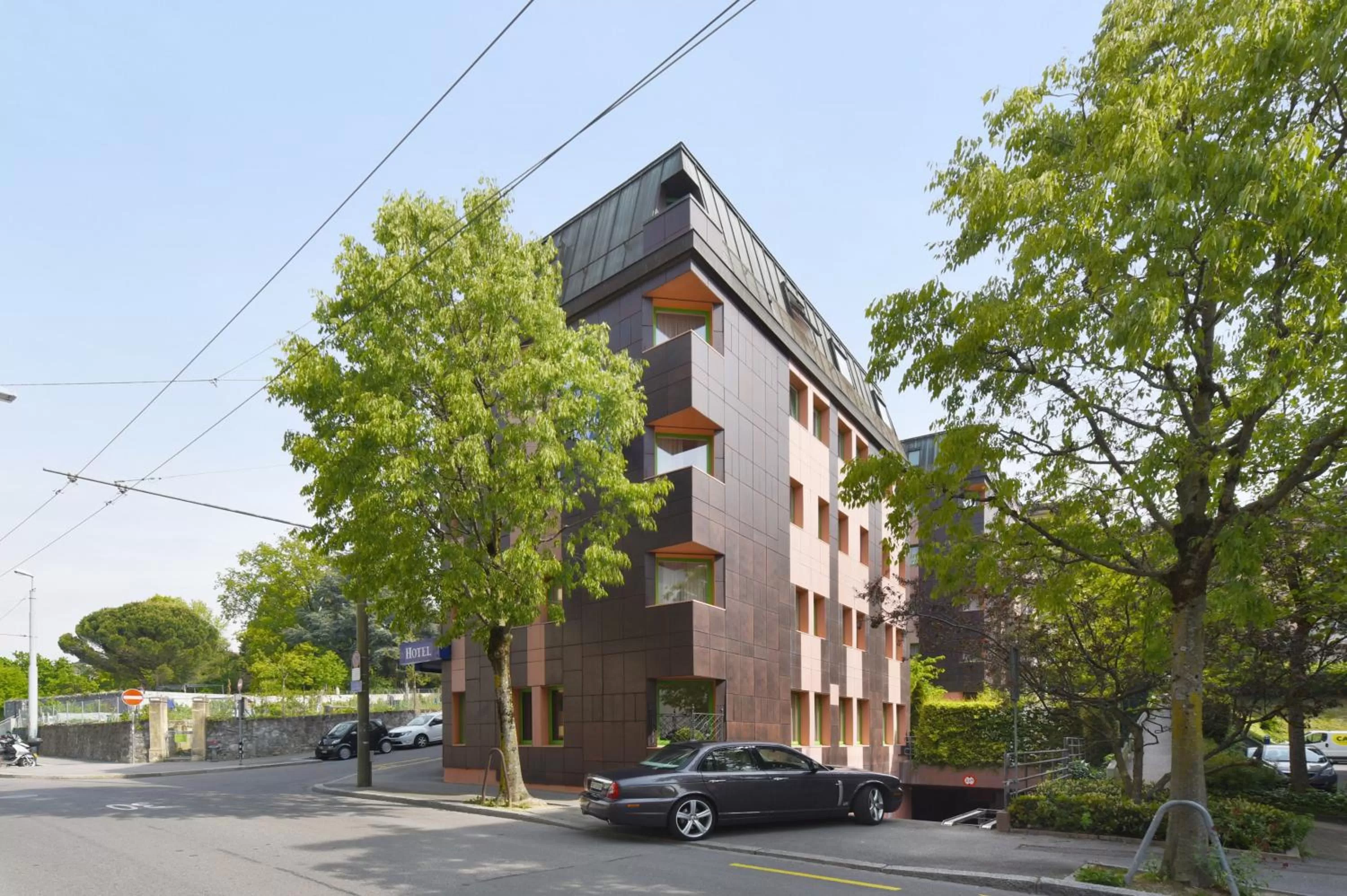 Property building in Tulip Inn Beaulieu Lausanne