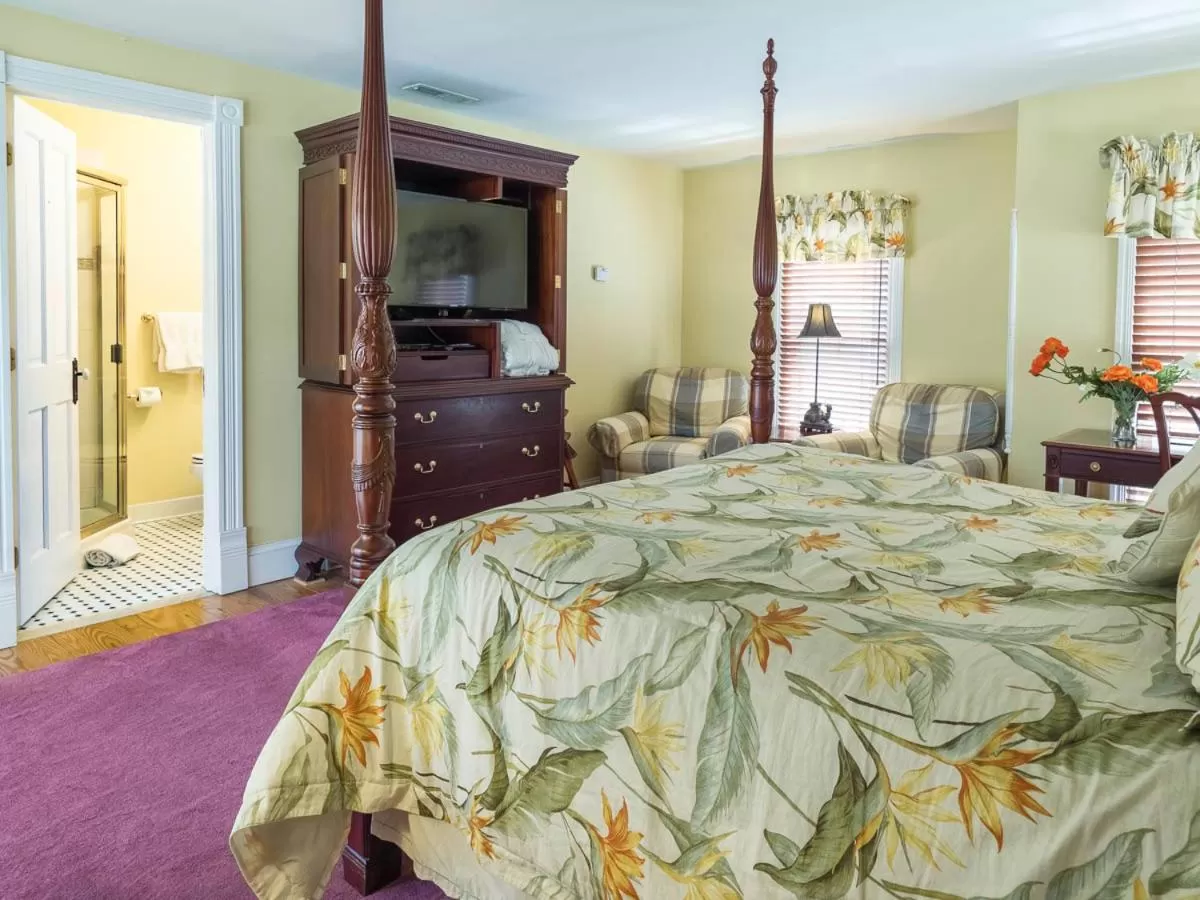 Bed in George Brooks House B&B