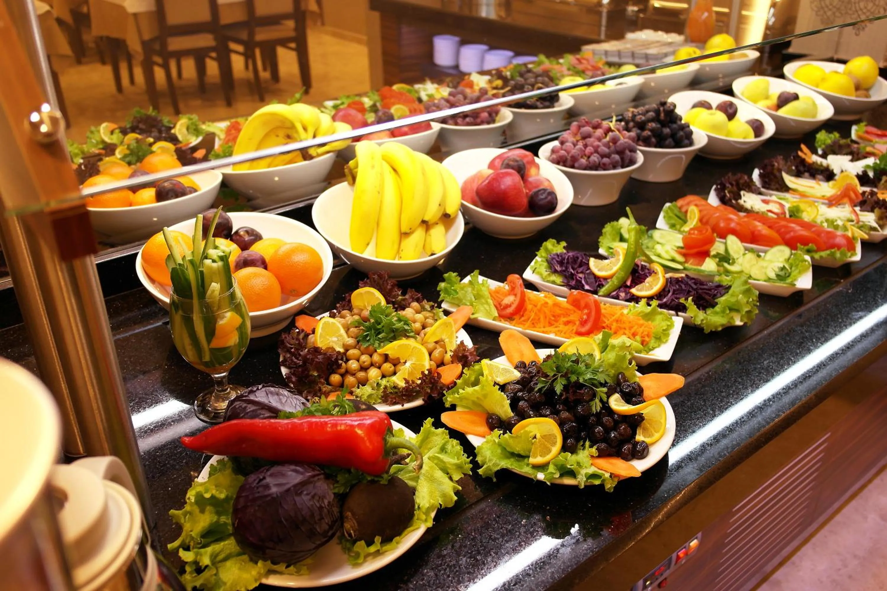 Restaurant/places to eat in Grand Bazaar Hotel