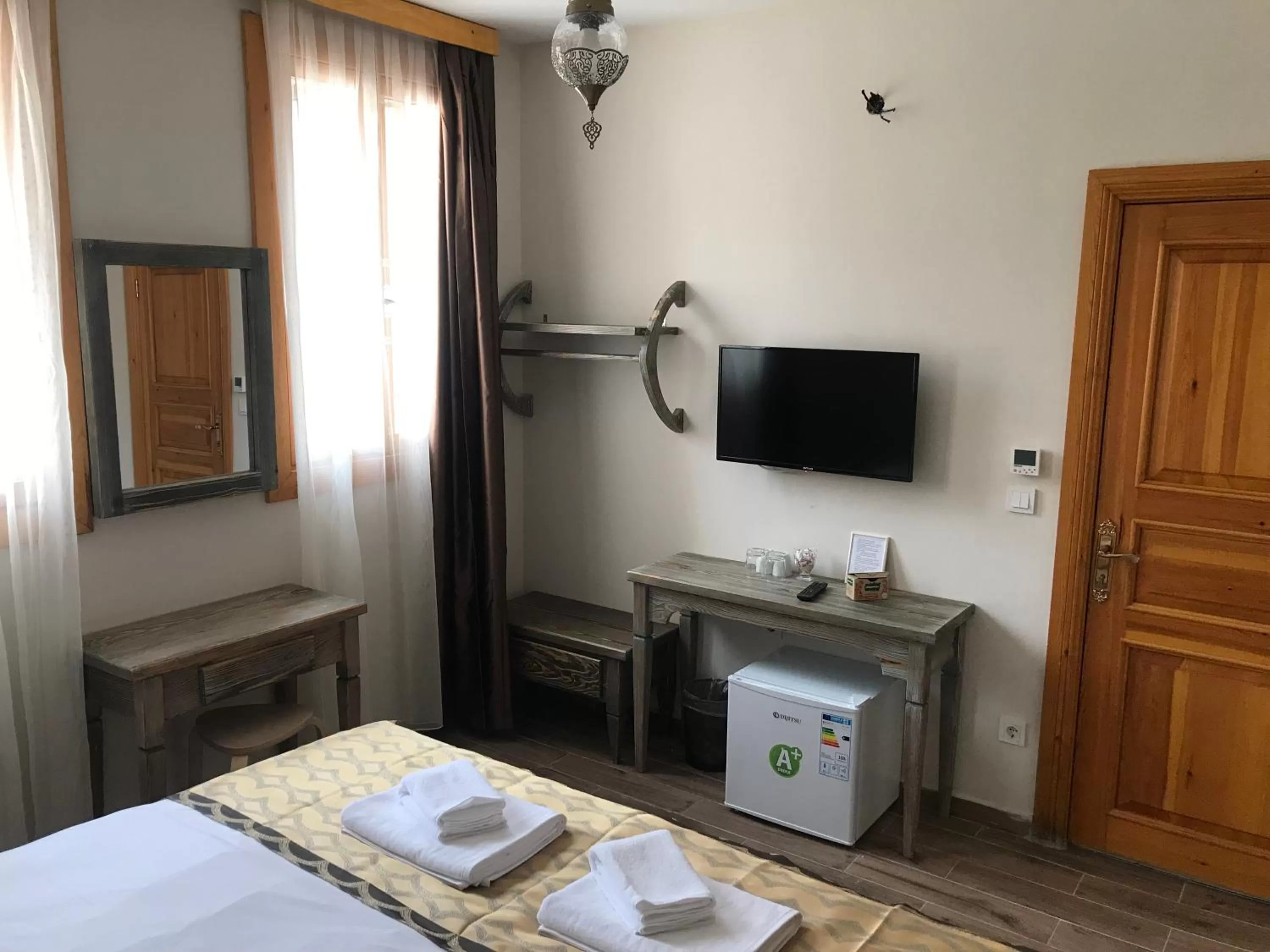 TV and multimedia, Bed in Green Mansion