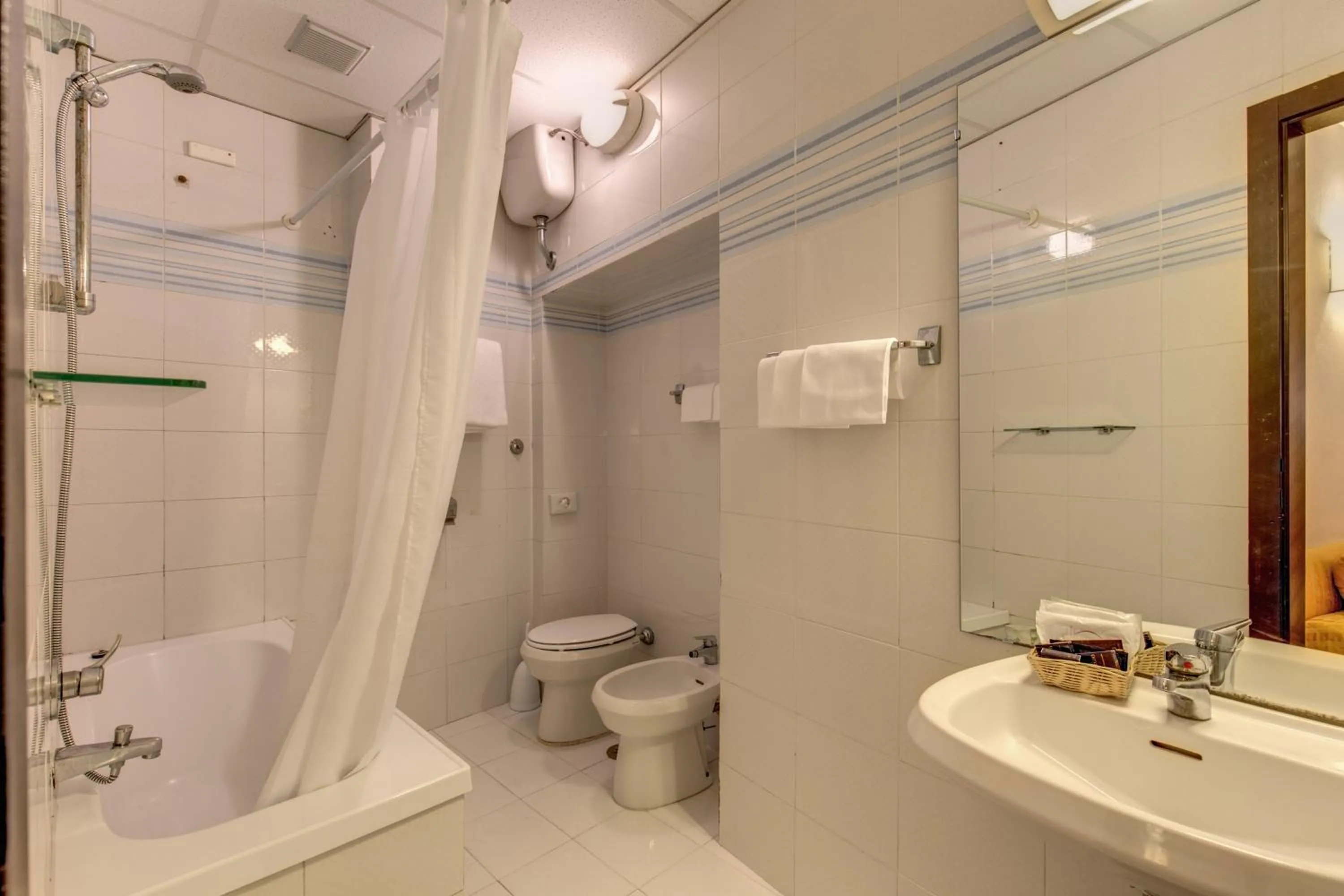 Bathroom in Hotel Rex