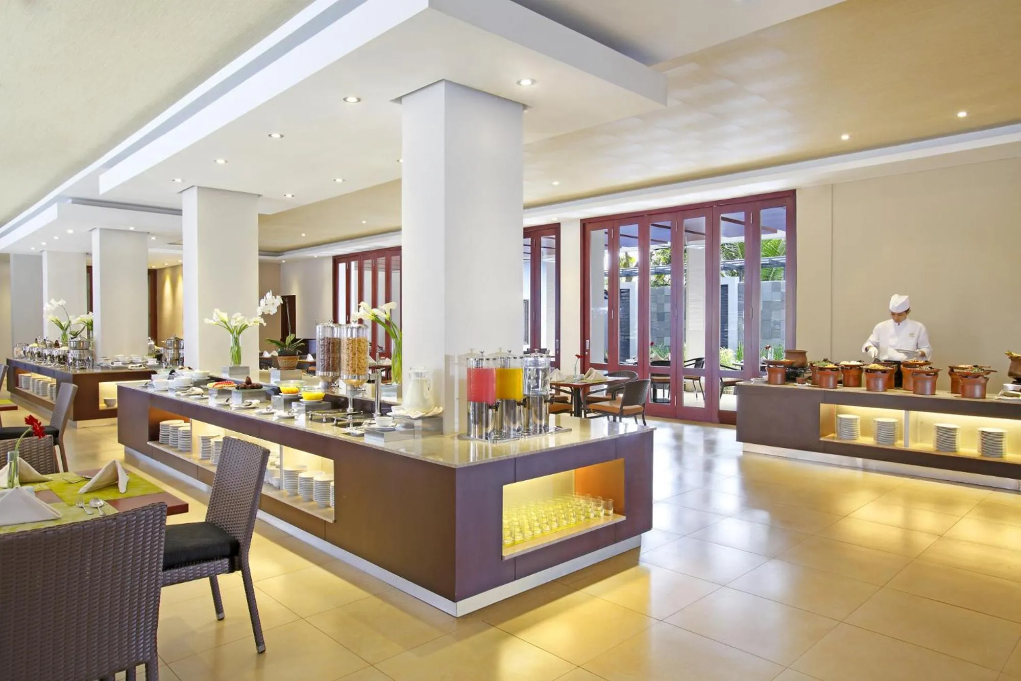 Restaurant/places to eat in Hotel Surya Yudha Purwokerto