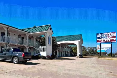 Property building in Americana Inn - Henderson