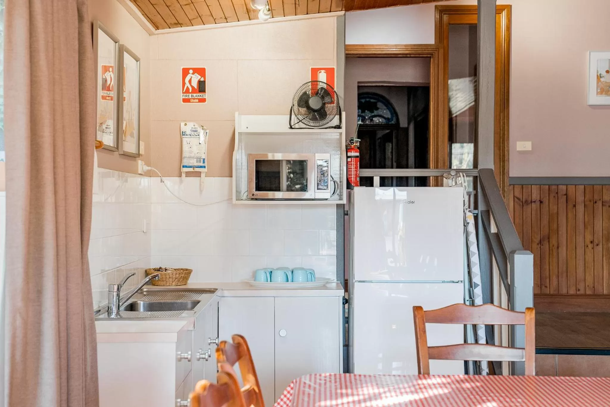 Kitchen or kitchenette in The Henry Parkes Tenterfield