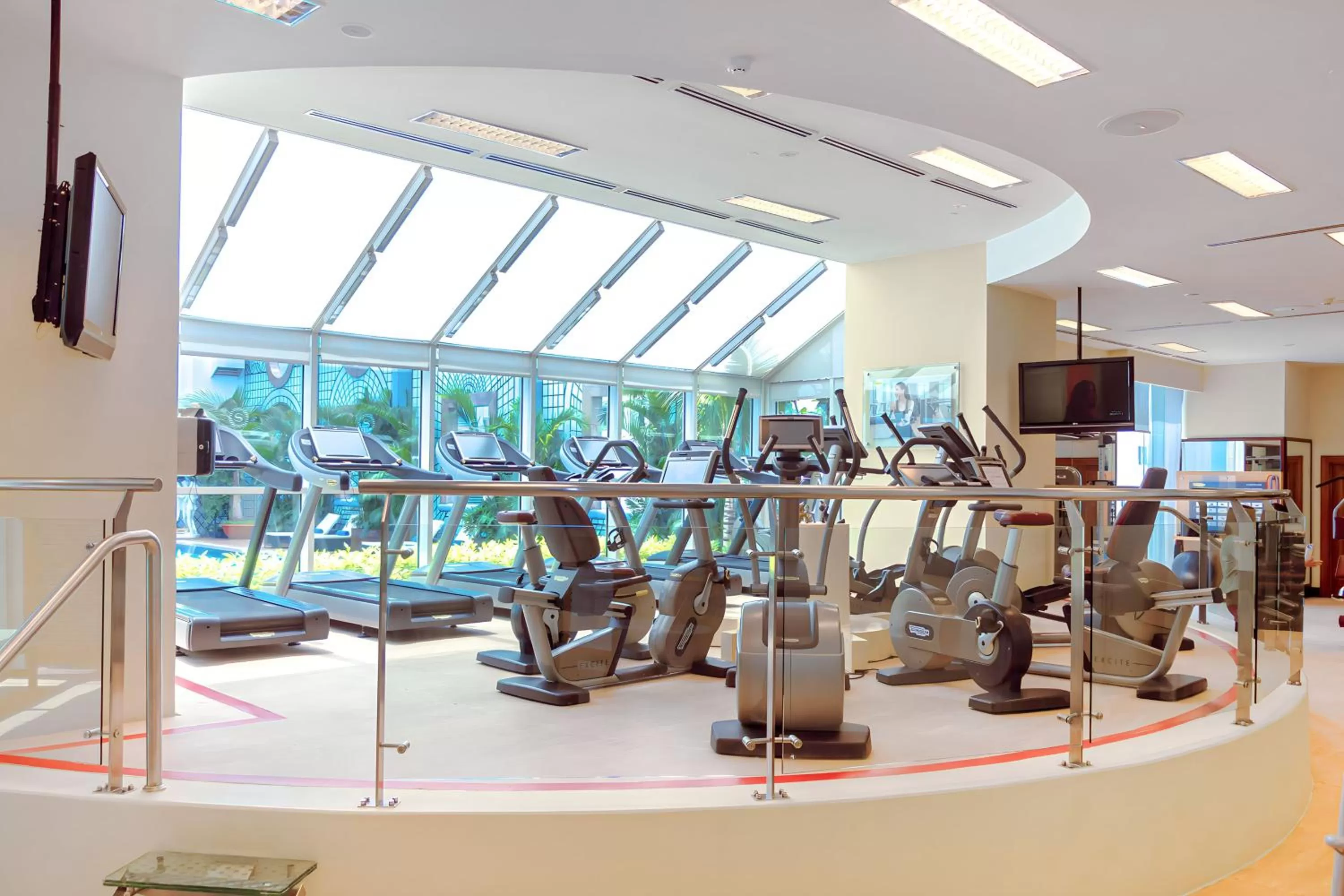 Fitness centre/facilities in Sheraton Saigon Grand Opera Hotel