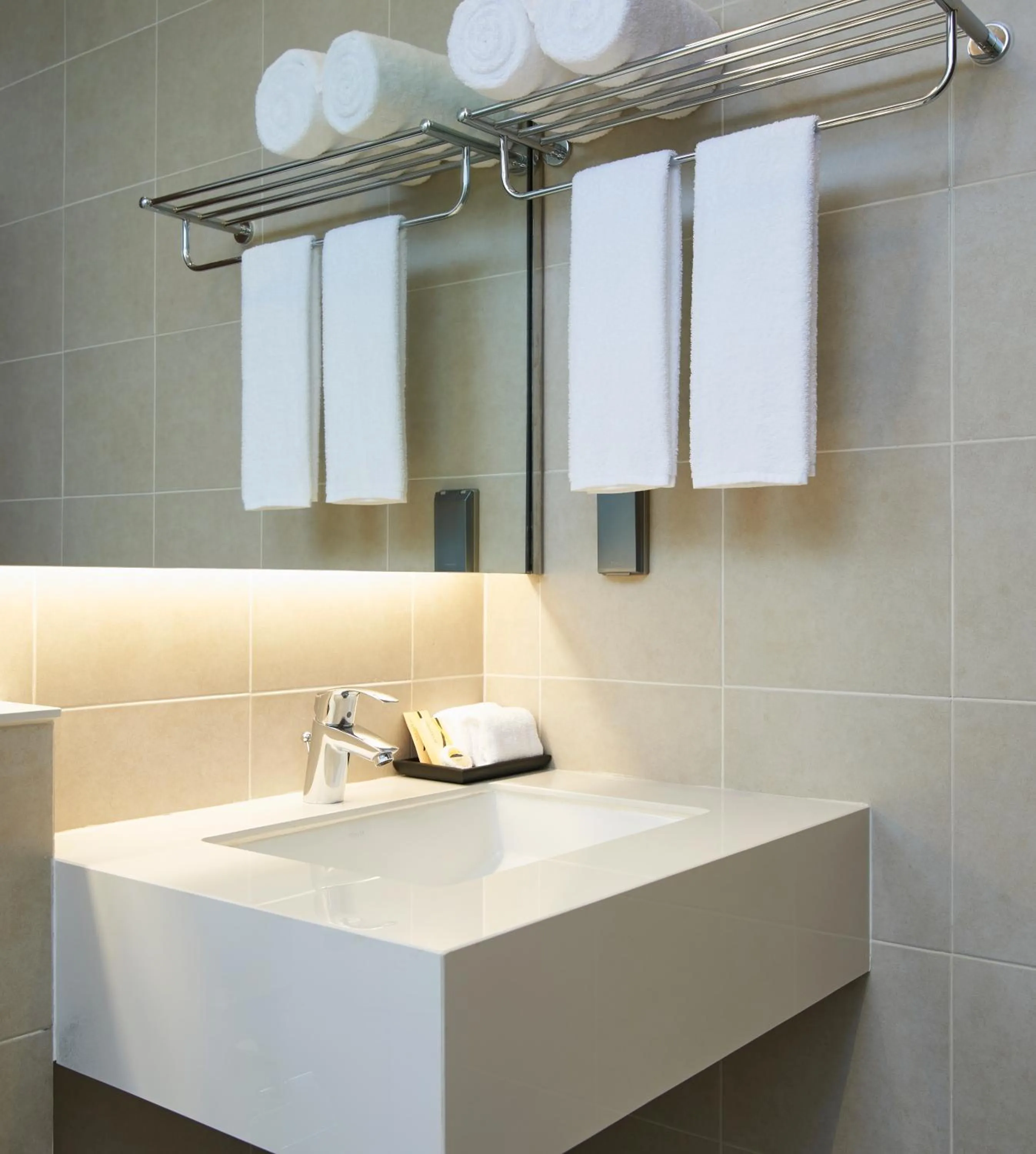 Bathroom in Amp Am House Bangkok Hotel