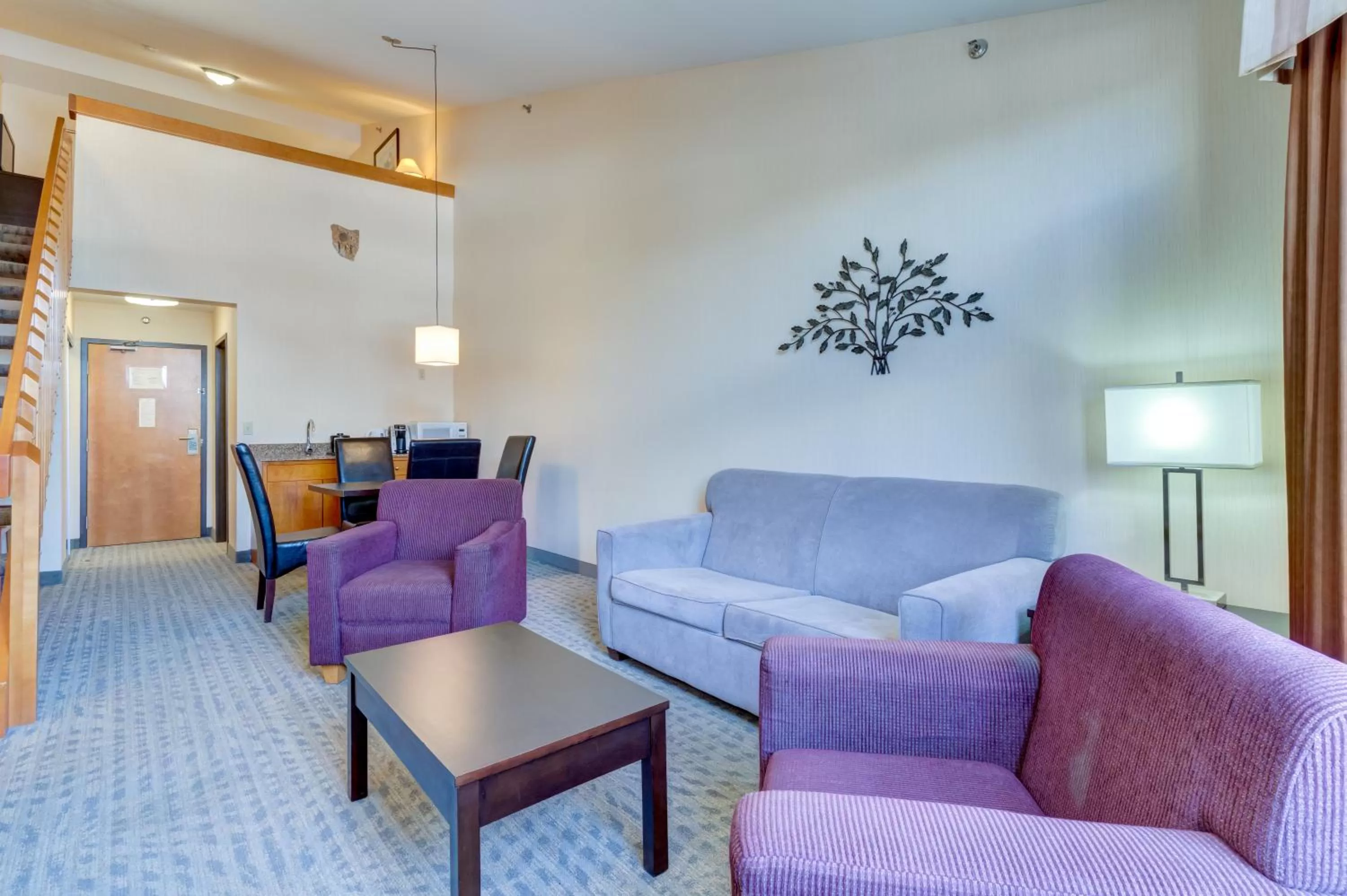 Seating area in Chateau Canmore