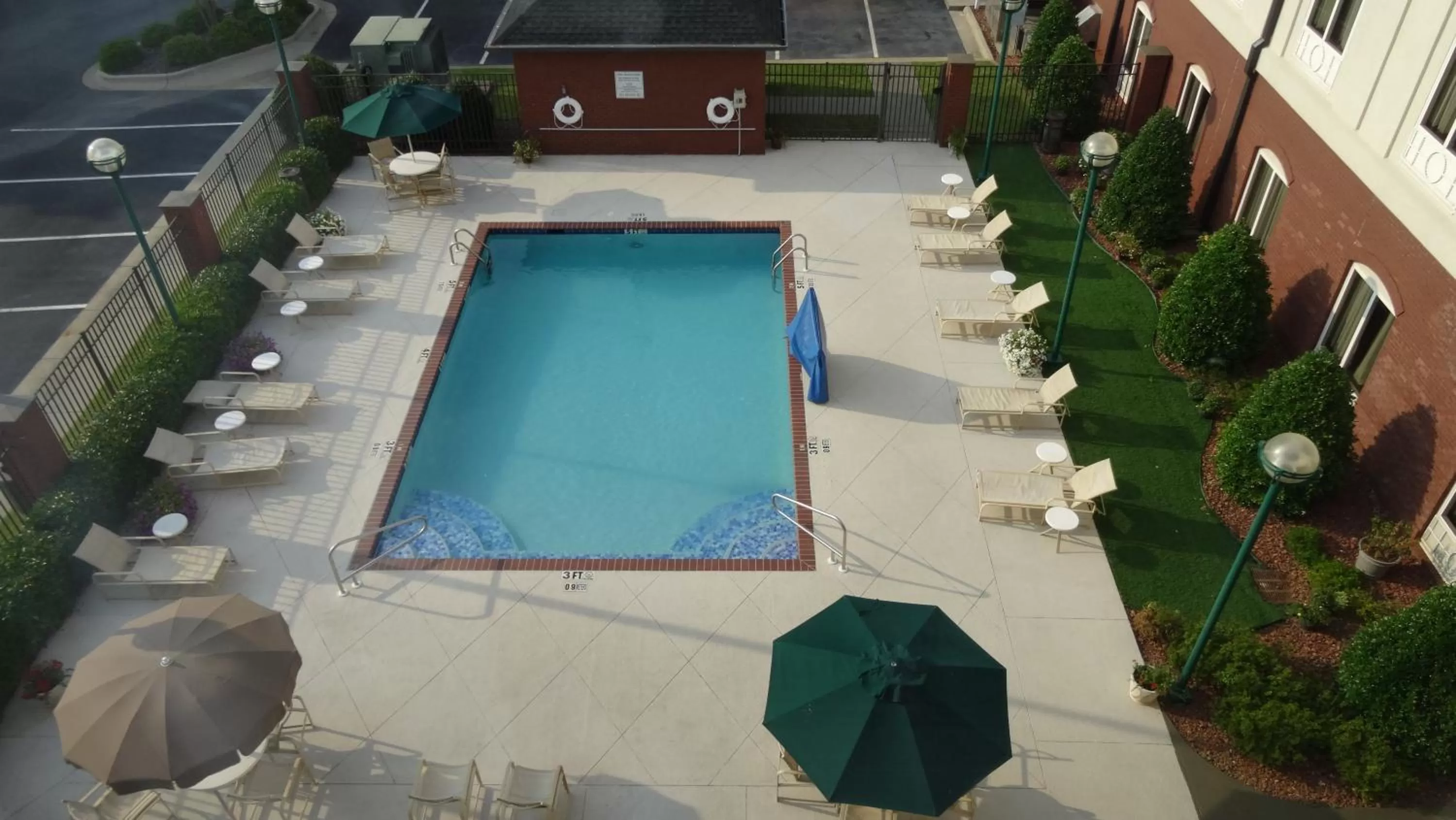 Swimming pool in Holiday Inn Express & Suites - Tuscaloosa-University by IHG