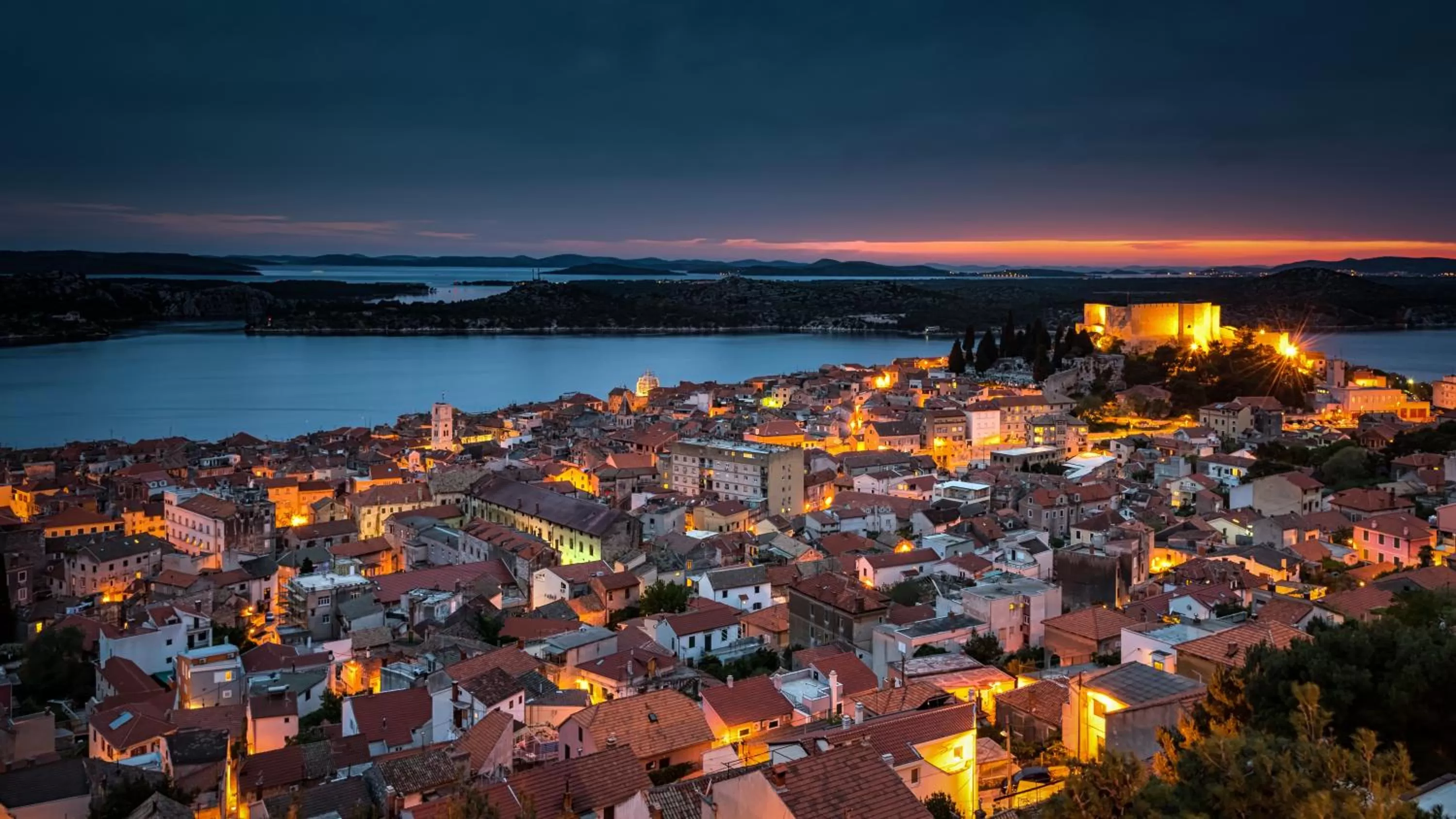 Neighbourhood in Bellevue Superior City Hotel