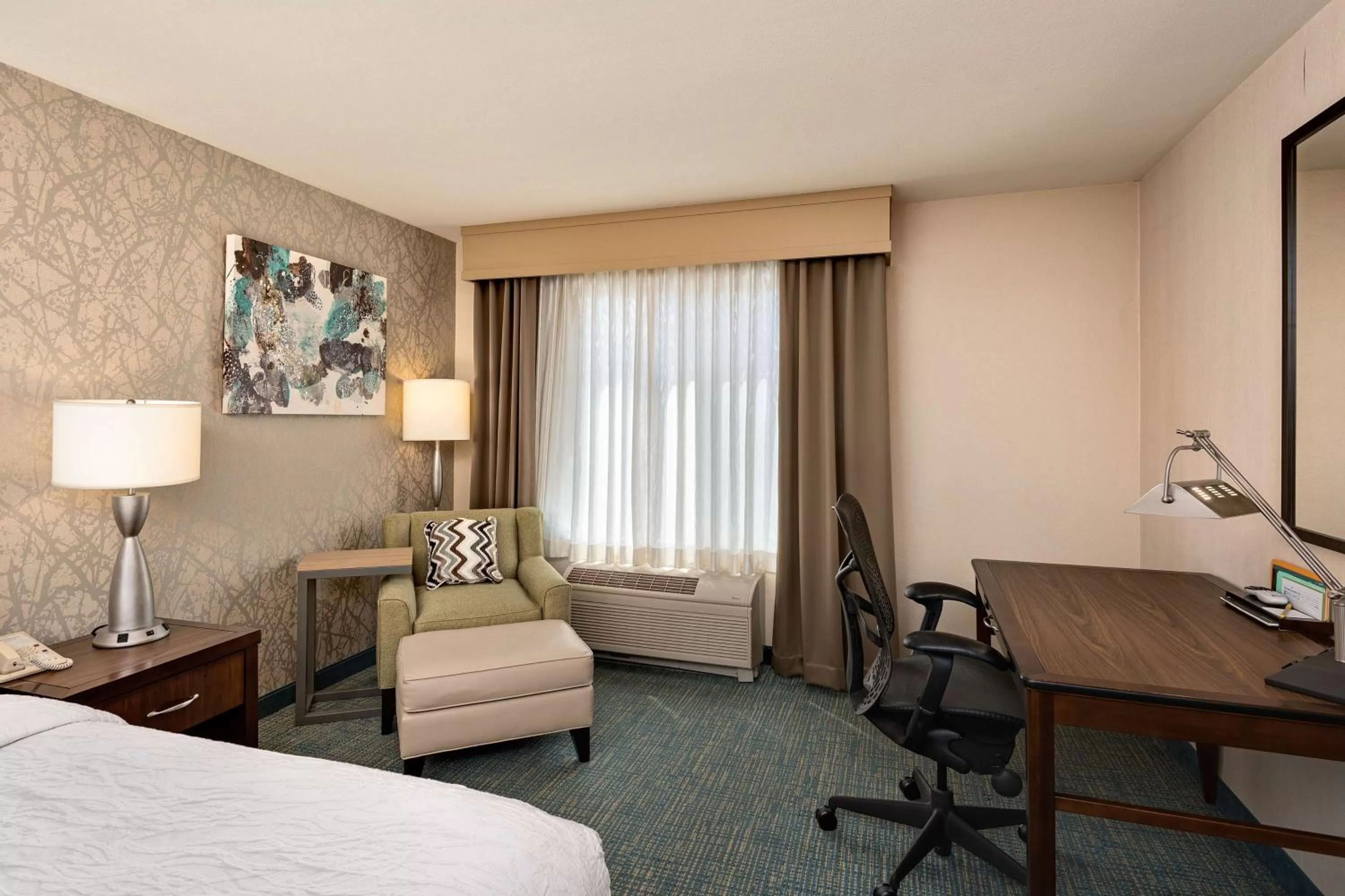 Queen Room with Two Queen Beds - Hearing Accessible in Hilton Garden Inn Overland Park