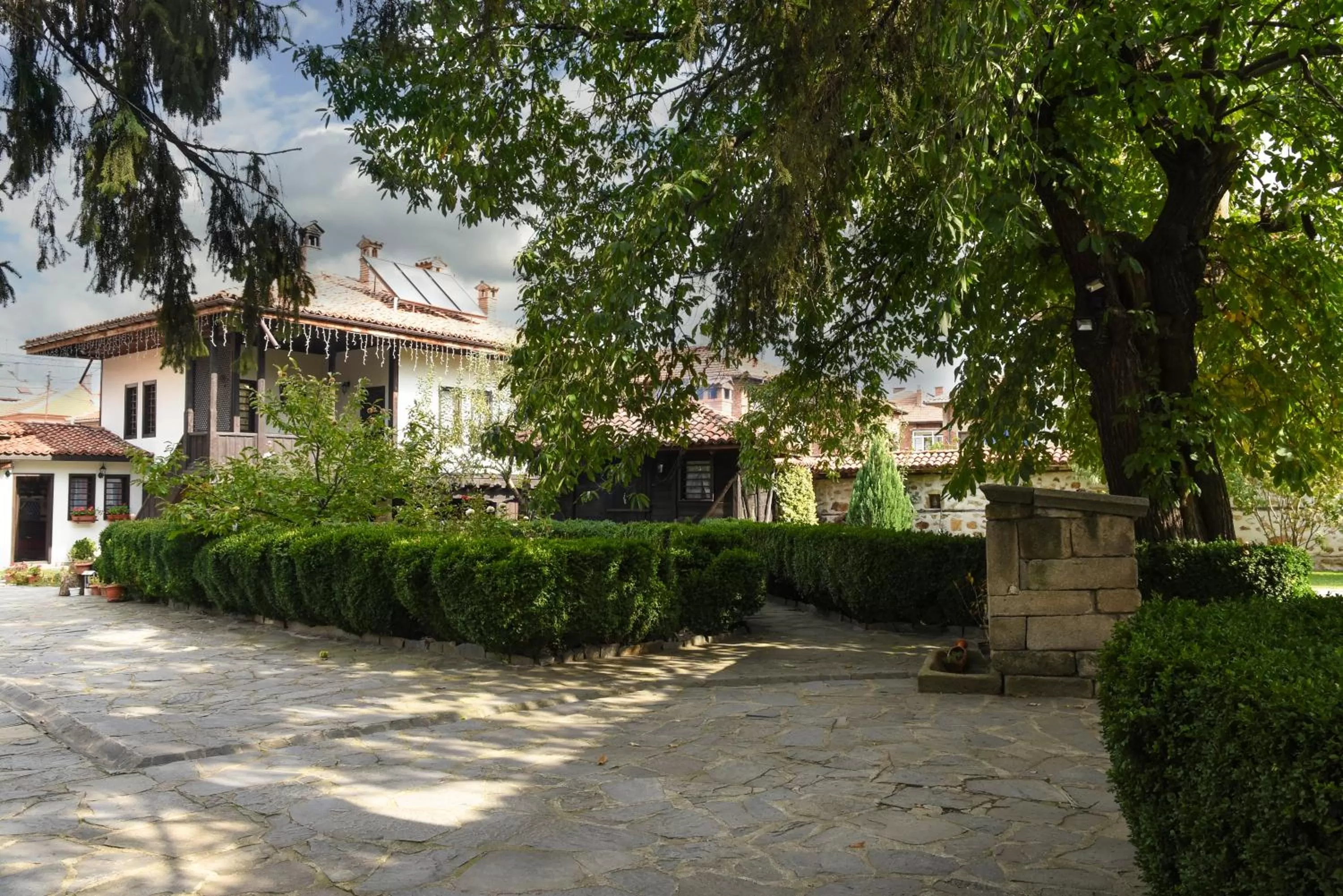 Property Building in Djudjeva Kyshta Hotel