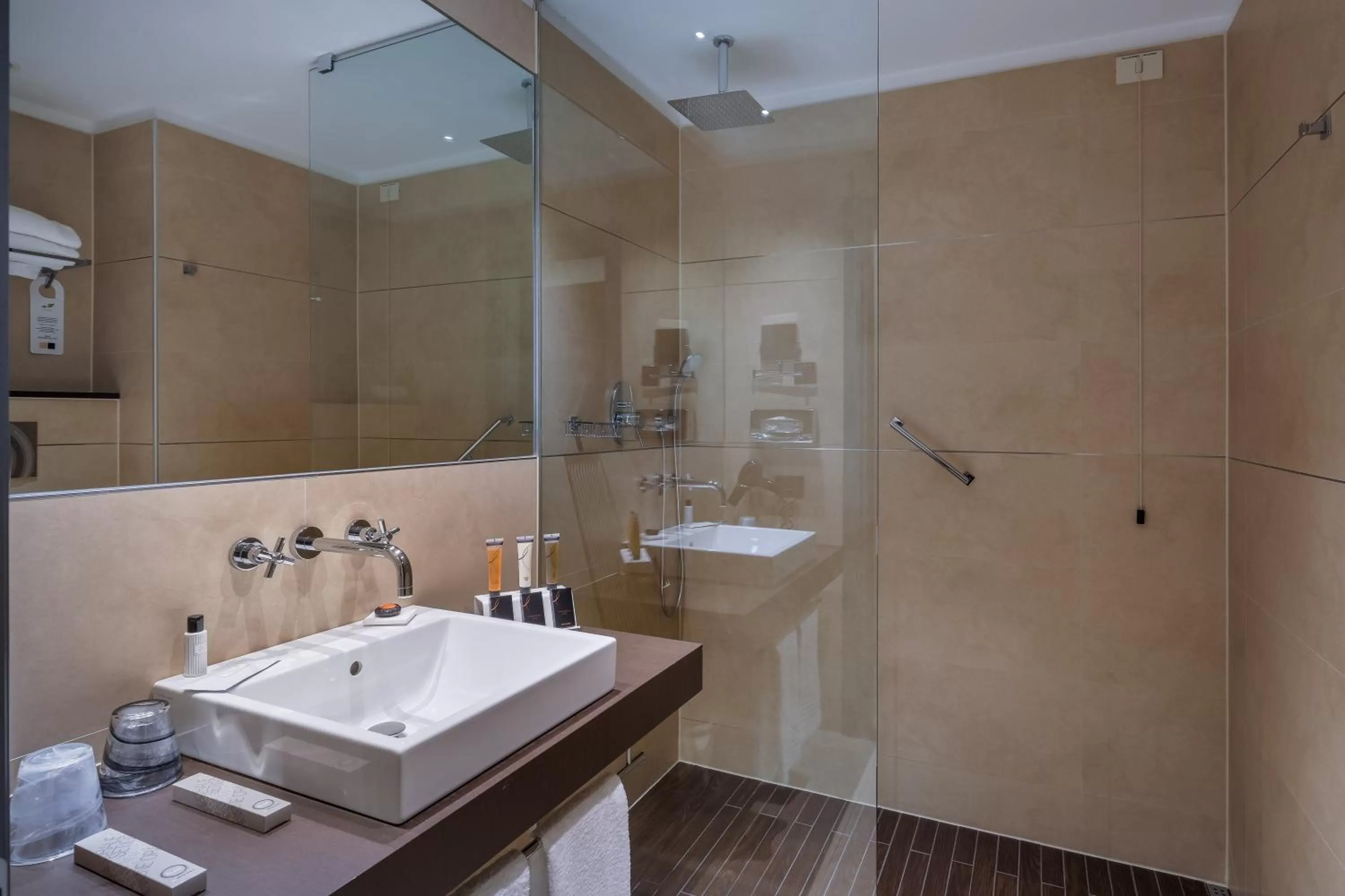 Toilet in Savhotel Fiera Bologna