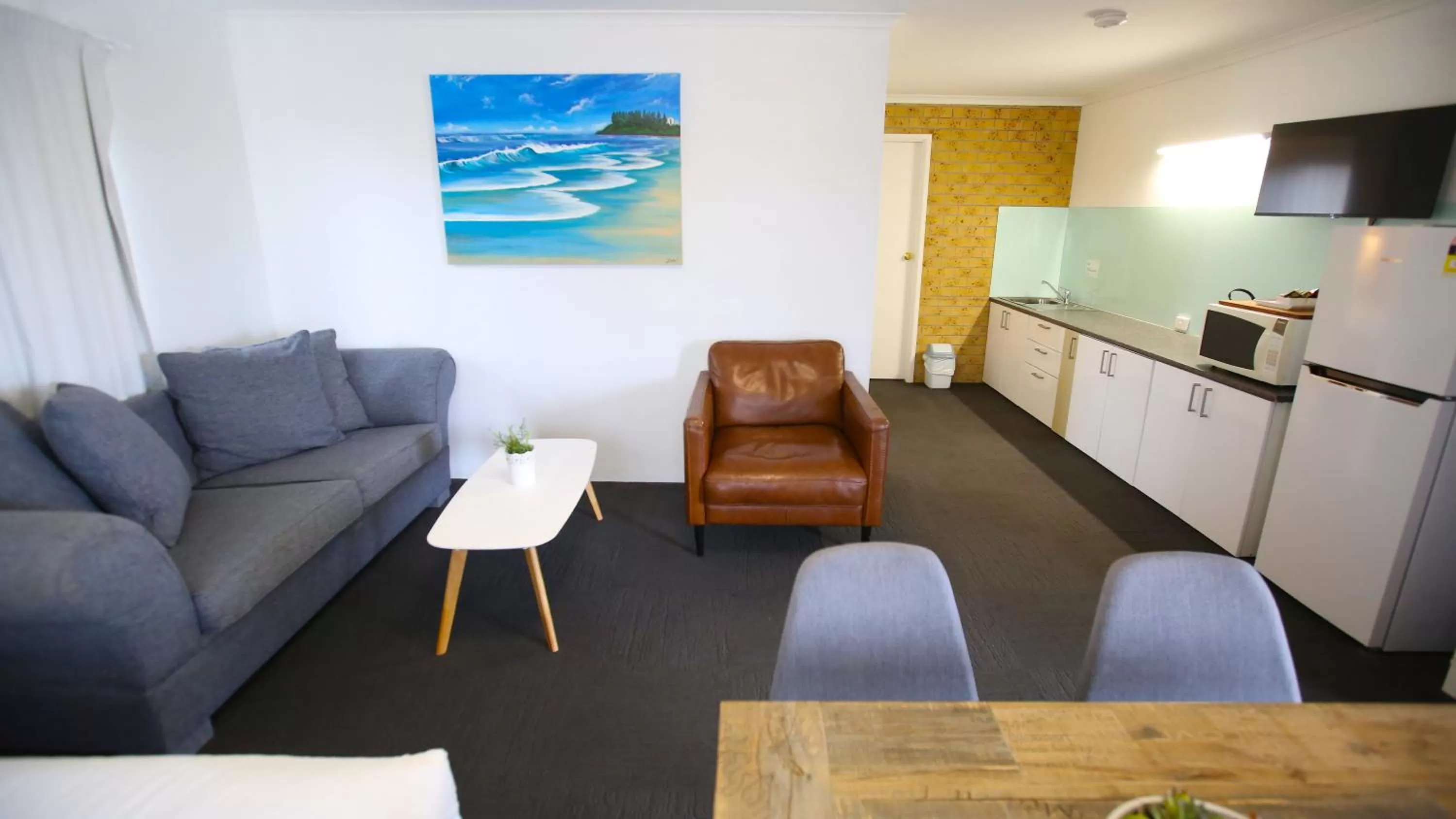 Kitchen or kitchenette in Tweed Harbour Motor Inn