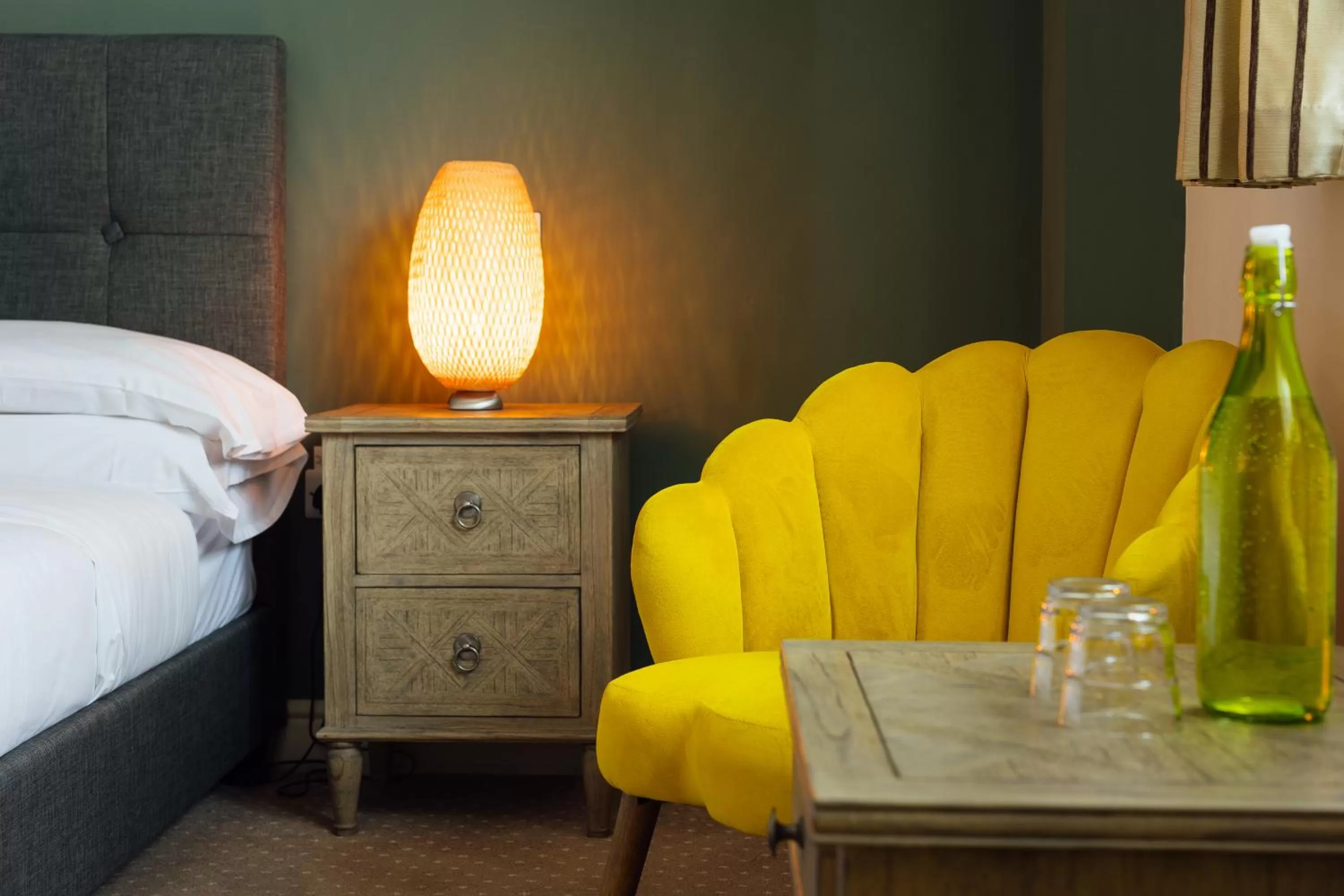 Bed in The Imperial Dragon Hotel