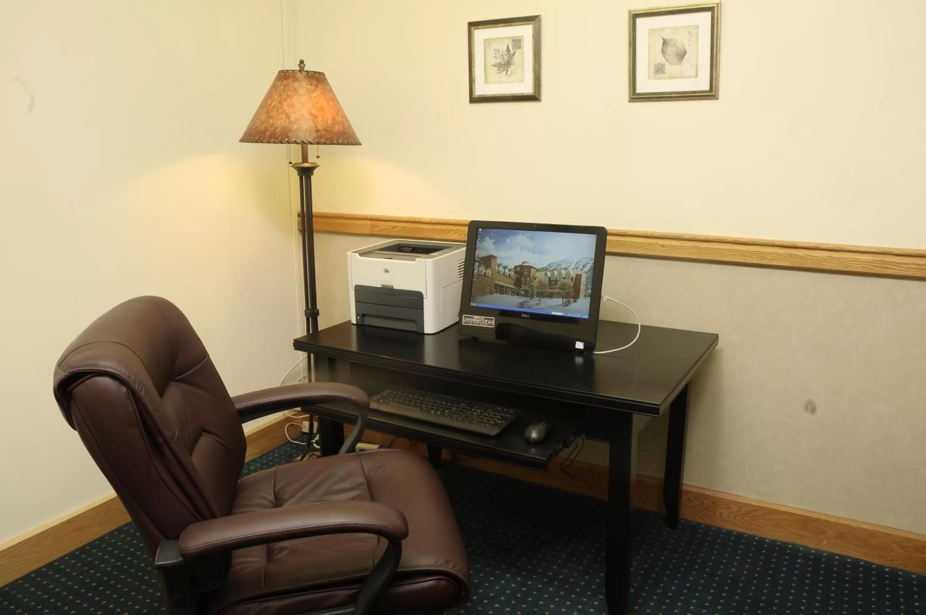 Business facilities in Sugarloaf Mountain Hotel