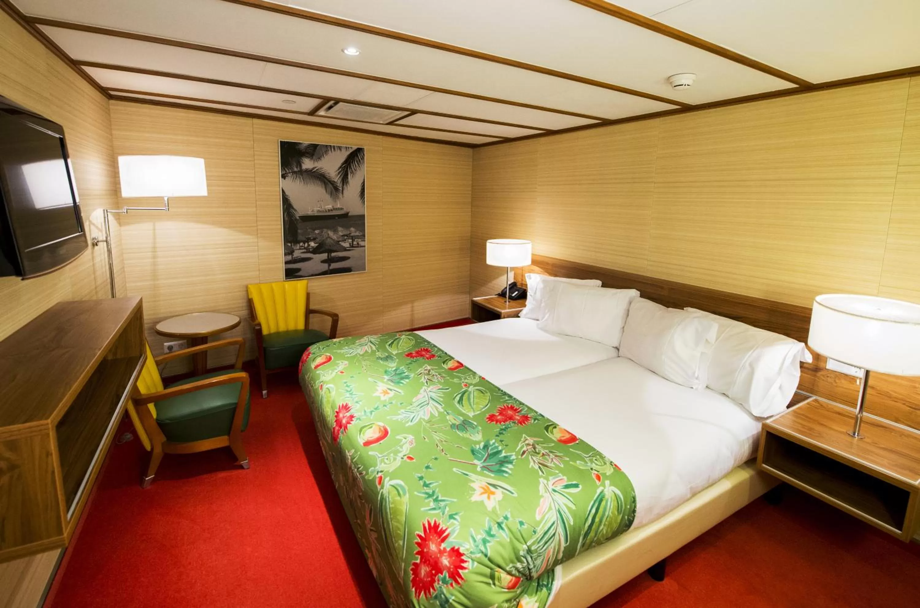 Bedroom, Bed in ss Rotterdam by WestCord