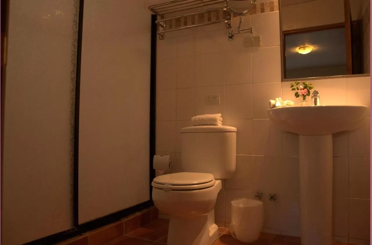 Bathroom in Hotel Puerto de Vega