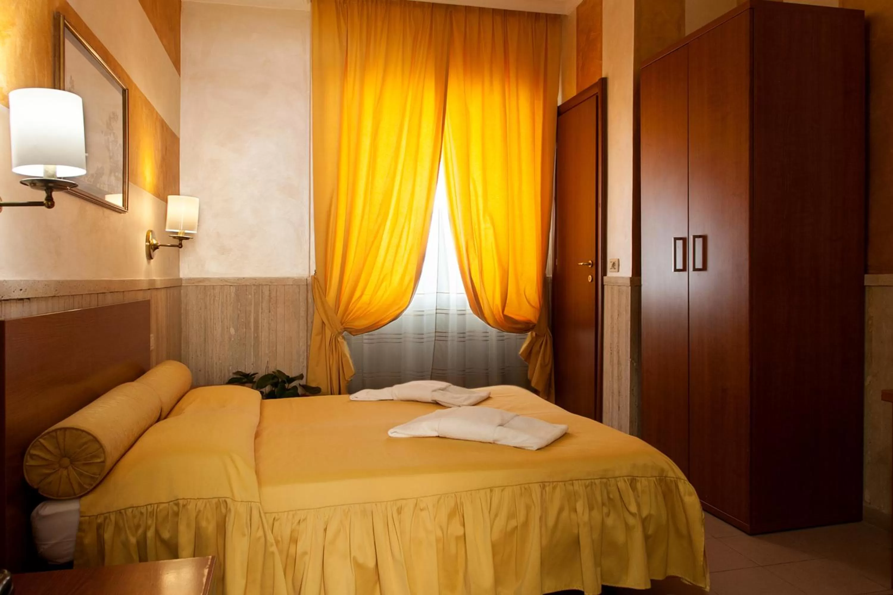 Bed in Hotel Pyramid