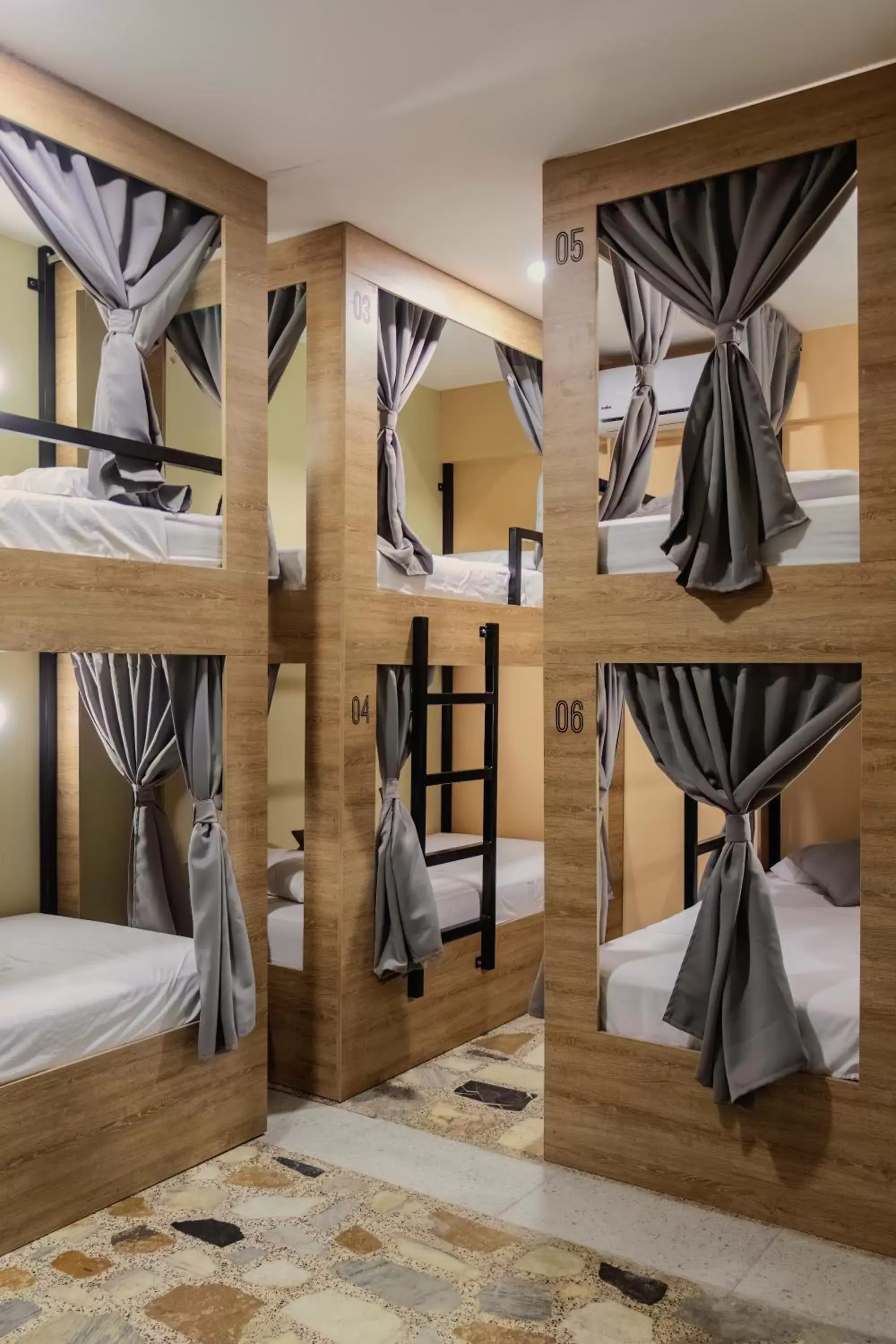 Single Bed in Female Dormitory Room in Ventiuna Hotel y Coliving Single Bed in Female Dormitory Room in Ventiuna Hotel y Coliving