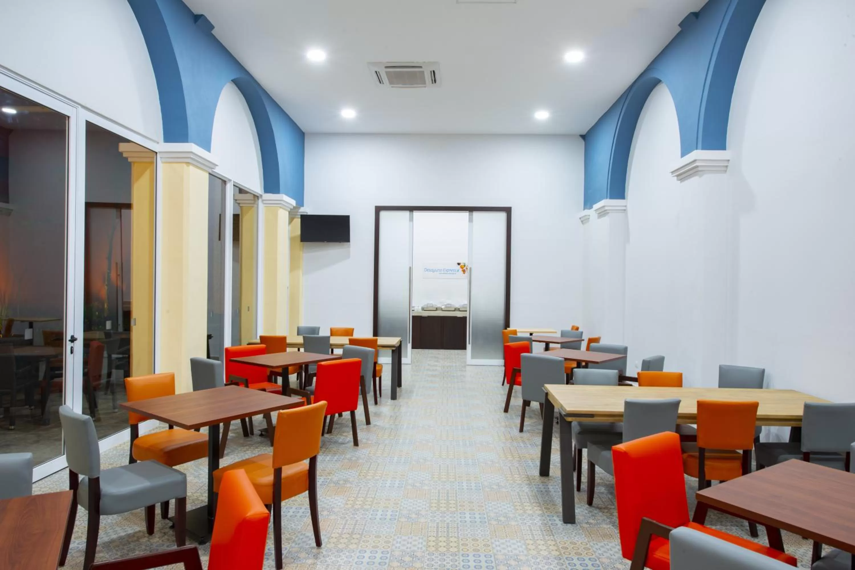 Breakfast in Holiday Inn Express Merida Centro by IHG