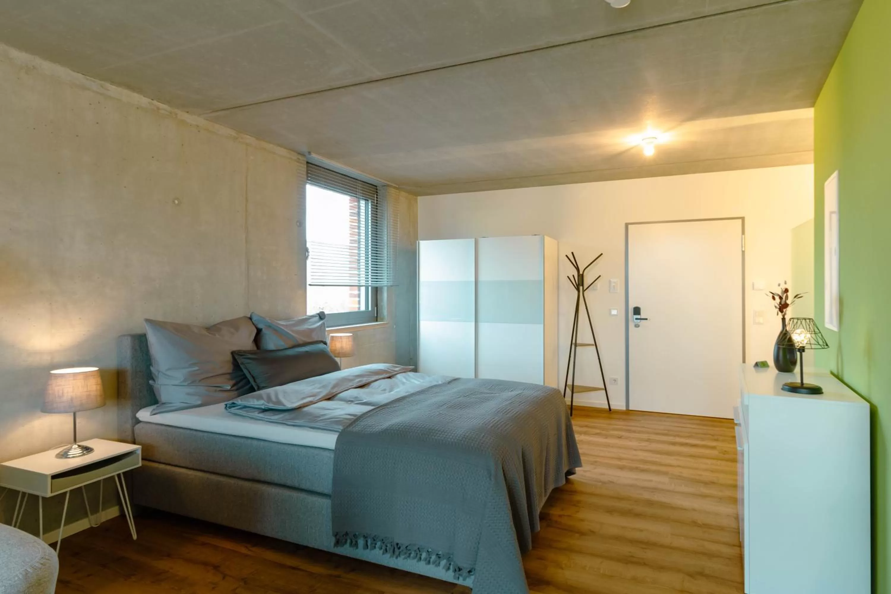 Bed in Gohlke L.O.F.T. Apartments