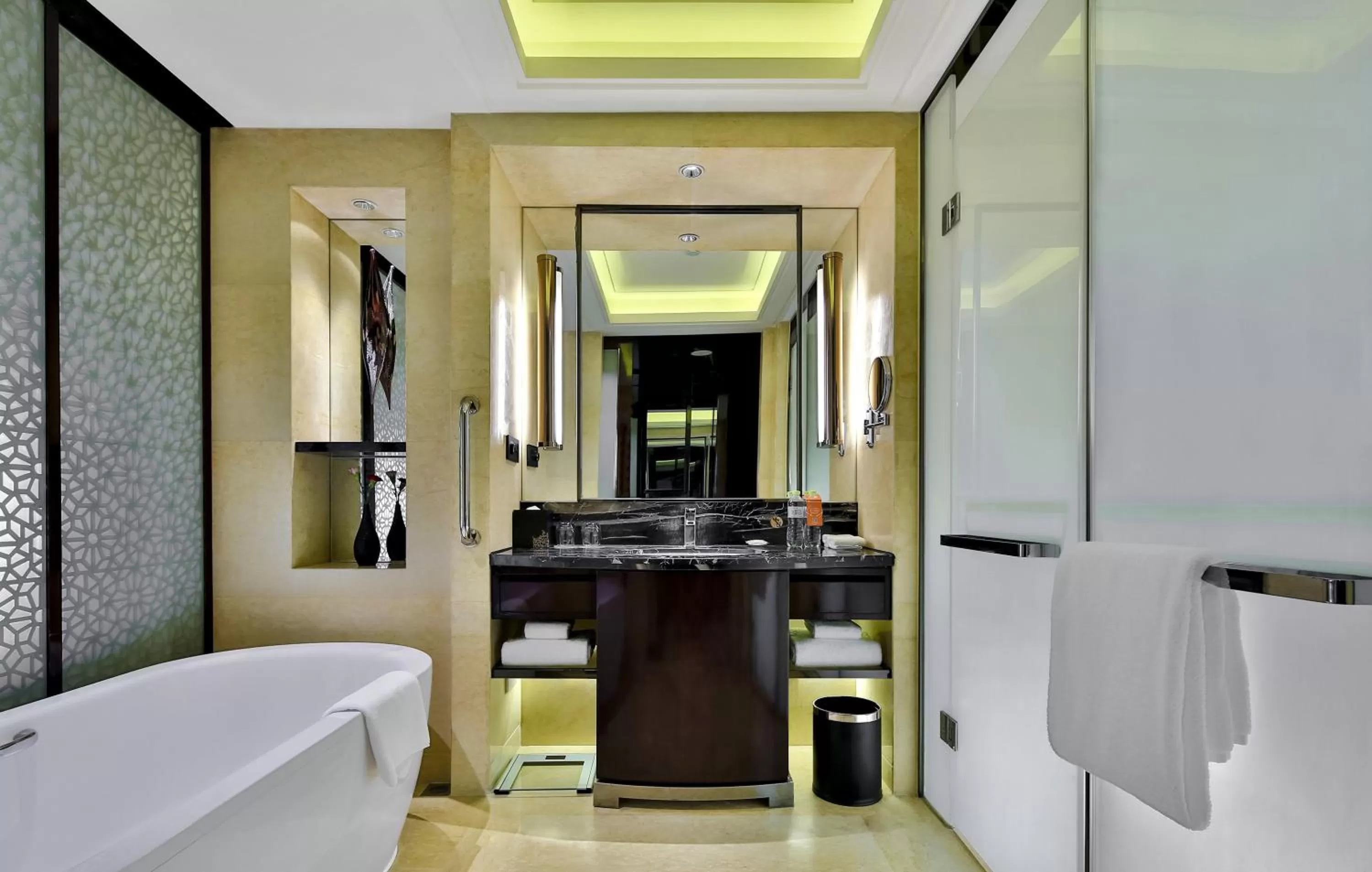 Photo of the whole room in Crowne Plaza Chengdu Panda Garden by IHG