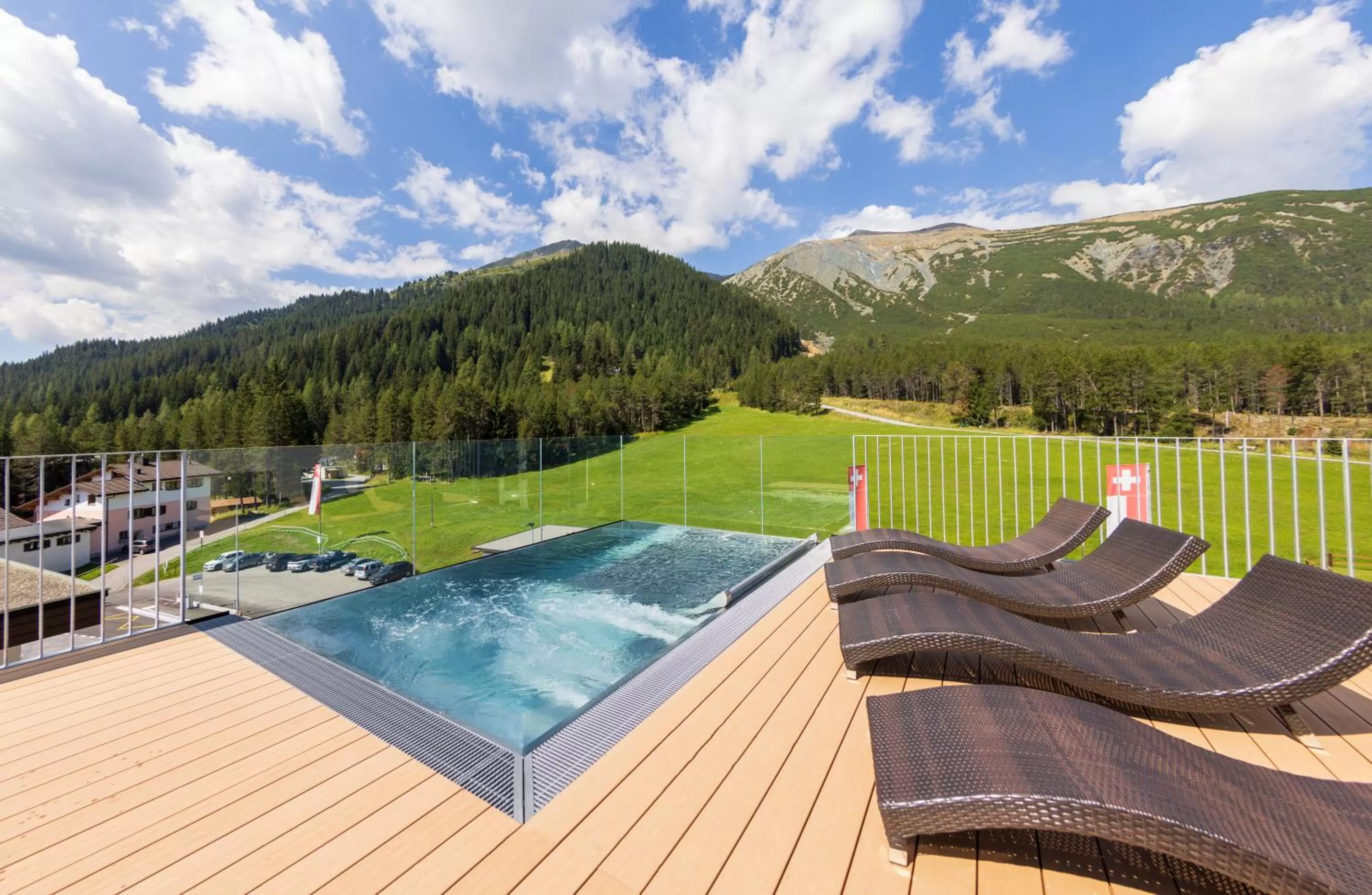 Hot Tub, Swimming Pool in Kessler's Kulm