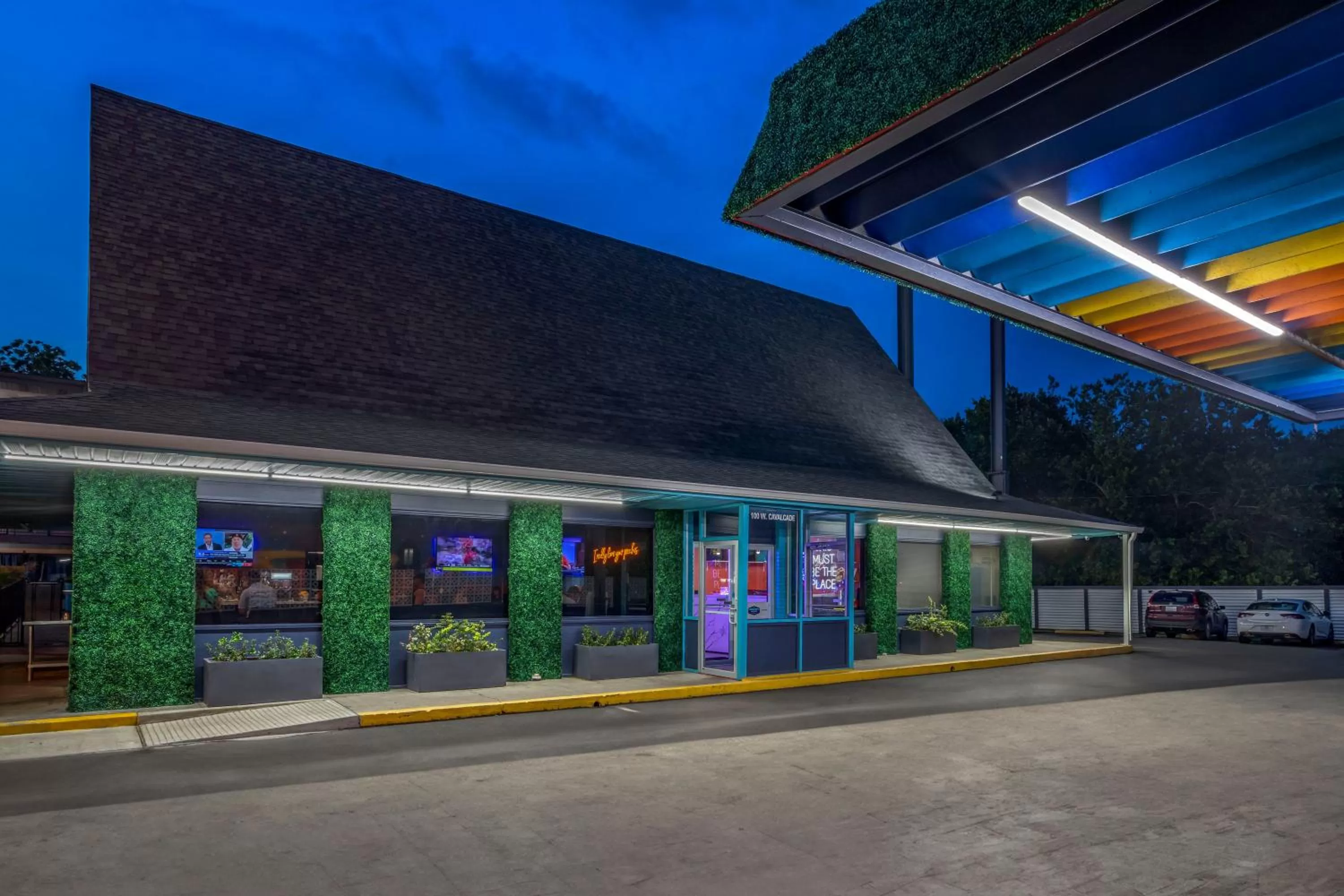 Property building in Heights House Hotel - Houston Heights Downtown, an Ascend Collection Hotel