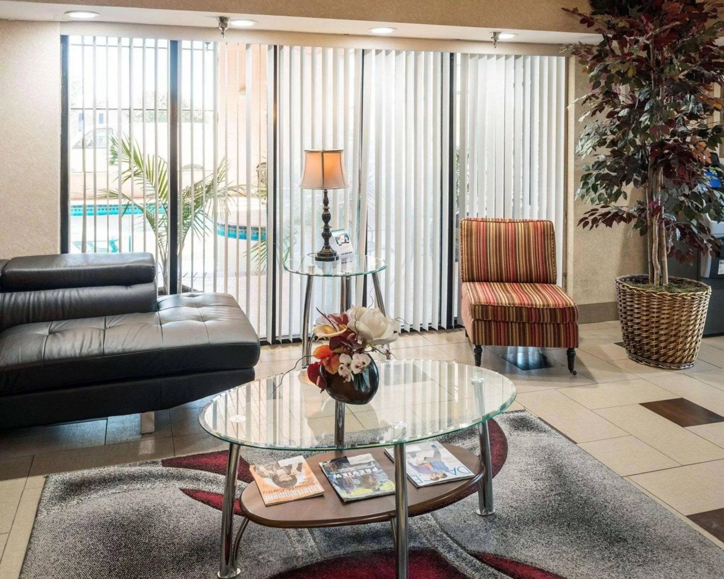 Lobby or reception in Quality Inn Savage - Bloomington West